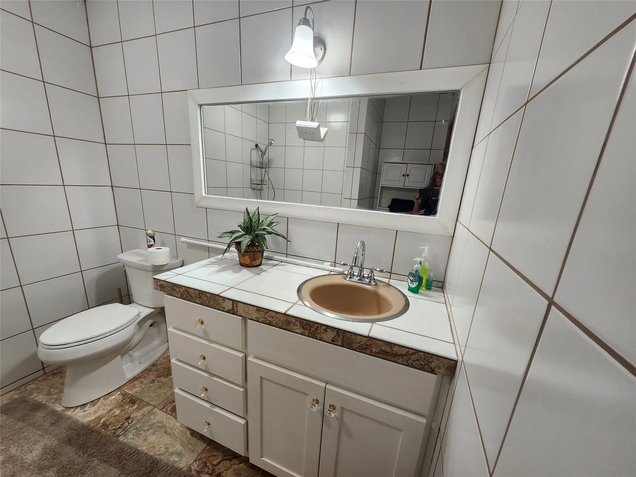 Single Family Residence For Sale in Montague County , 380 Nocona Drive, Nocona, Texas 76255, 3 Bedroom, 2 Bathroom, Garage spaces, 1,092 Sqft, built in 1977, Price $169,900, mls#21364050, Real Estate Agent in Nocona, Homes For Sale in Montague county, Homes For Sale in Nocona, Realtor in Nocona Texas, Real Estate Brokerage Independent Realty Texas, Luminita Cordes Realtor