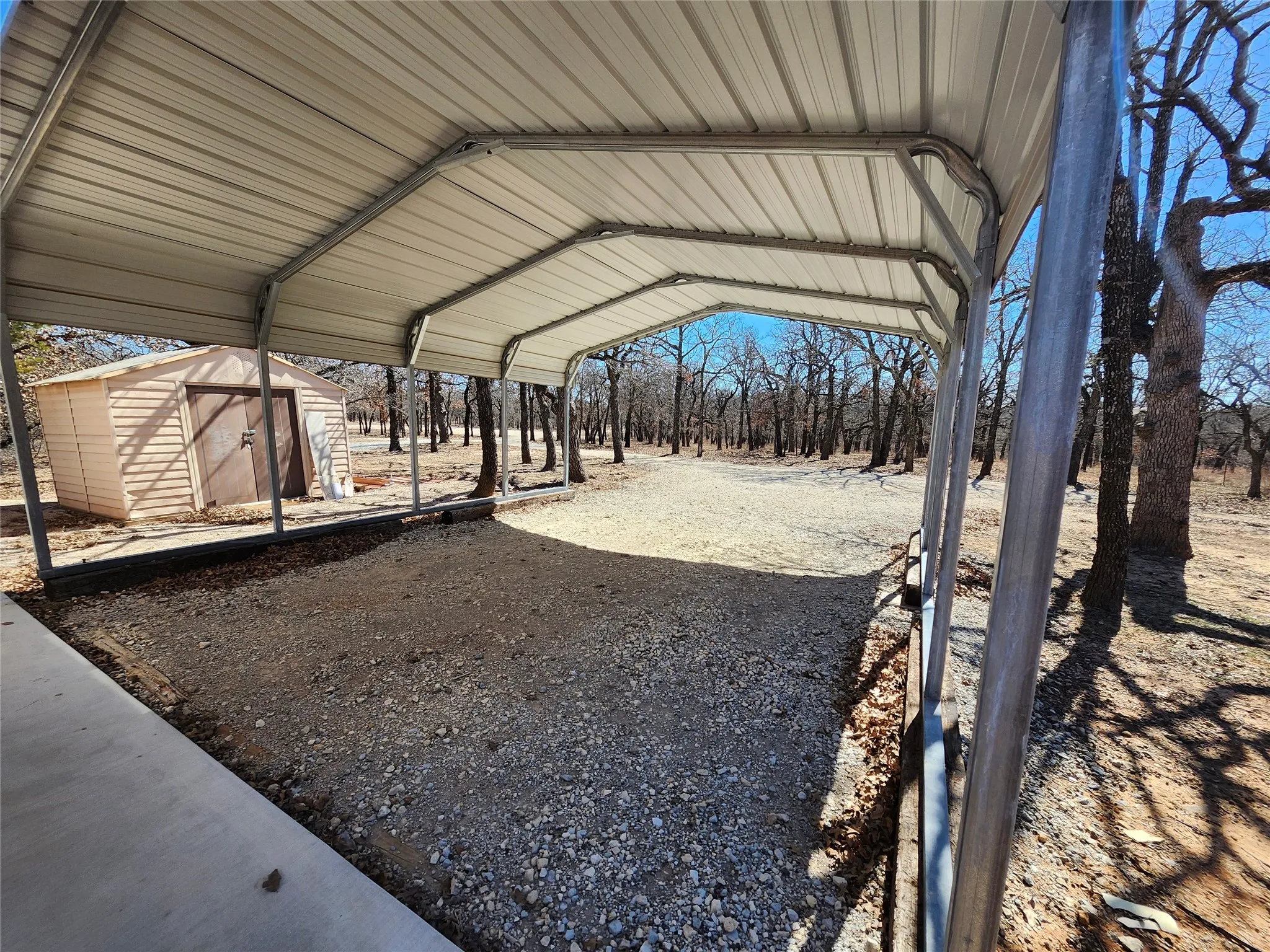 Single Family Residence For Sale in Montague County , 380 Nocona Drive, Nocona, Texas 76255, 3 Bedroom, 2 Bathroom, Garage spaces, 1,092 Sqft, built in 1977, Price $169,900, mls#21364050, Real Estate Agent in Nocona, Homes For Sale in Montague county, Homes For Sale in Nocona, Realtor in Nocona Texas, Real Estate Brokerage Independent Realty Texas, Luminita Cordes Realtor