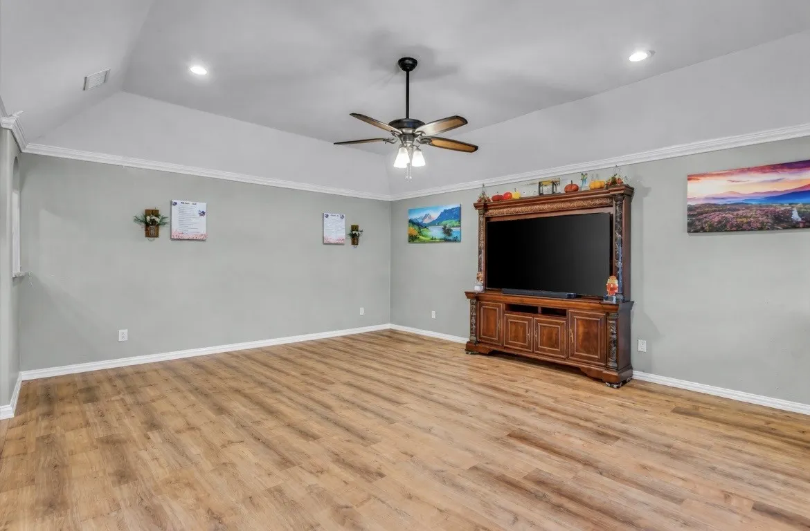 Single Family Residence For Sale in Grayson County , 812 E Mcgee Street, Sherman, Texas 75090, 3 Bedroom, 2 Bathroom, Garage spaces, 1,996 Sqft, built in 2020, mls#21364248, Real Estate Agent in Sherman, Homes For Sale in Grayson county, Homes For Sale in Sherman, Realtor in Sherman Texas, Real Estate Brokerage Independent Realty Texas, Luminita Cordes Realtor