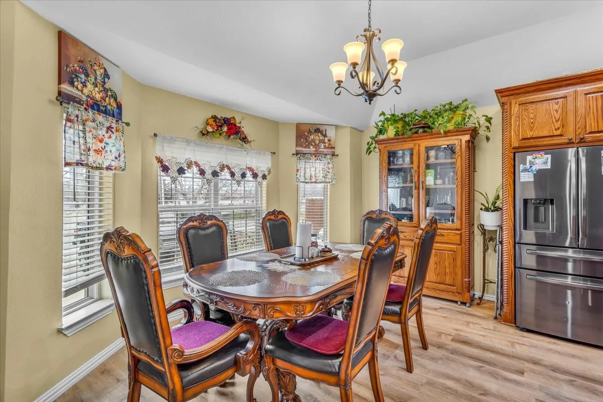 Single Family Residence For Sale in Grayson County , 812 E Mcgee Street, Sherman, Texas 75090, 3 Bedroom, 2 Bathroom, Garage spaces, 1,996 Sqft, built in 2020, mls#21364248, Real Estate Agent in Sherman, Homes For Sale in Grayson county, Homes For Sale in Sherman, Realtor in Sherman Texas, Real Estate Brokerage Independent Realty Texas, Luminita Cordes Realtor