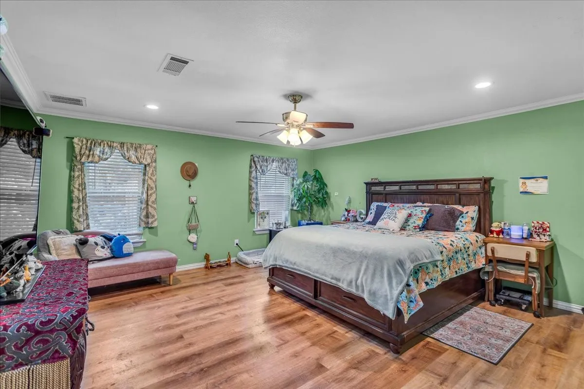Single Family Residence For Sale in Grayson County , 812 E Mcgee Street, Sherman, Texas 75090, 3 Bedroom, 2 Bathroom, Garage spaces, 1,996 Sqft, built in 2020, mls#21364248, Real Estate Agent in Sherman, Homes For Sale in Grayson county, Homes For Sale in Sherman, Realtor in Sherman Texas, Real Estate Brokerage Independent Realty Texas, Luminita Cordes Realtor