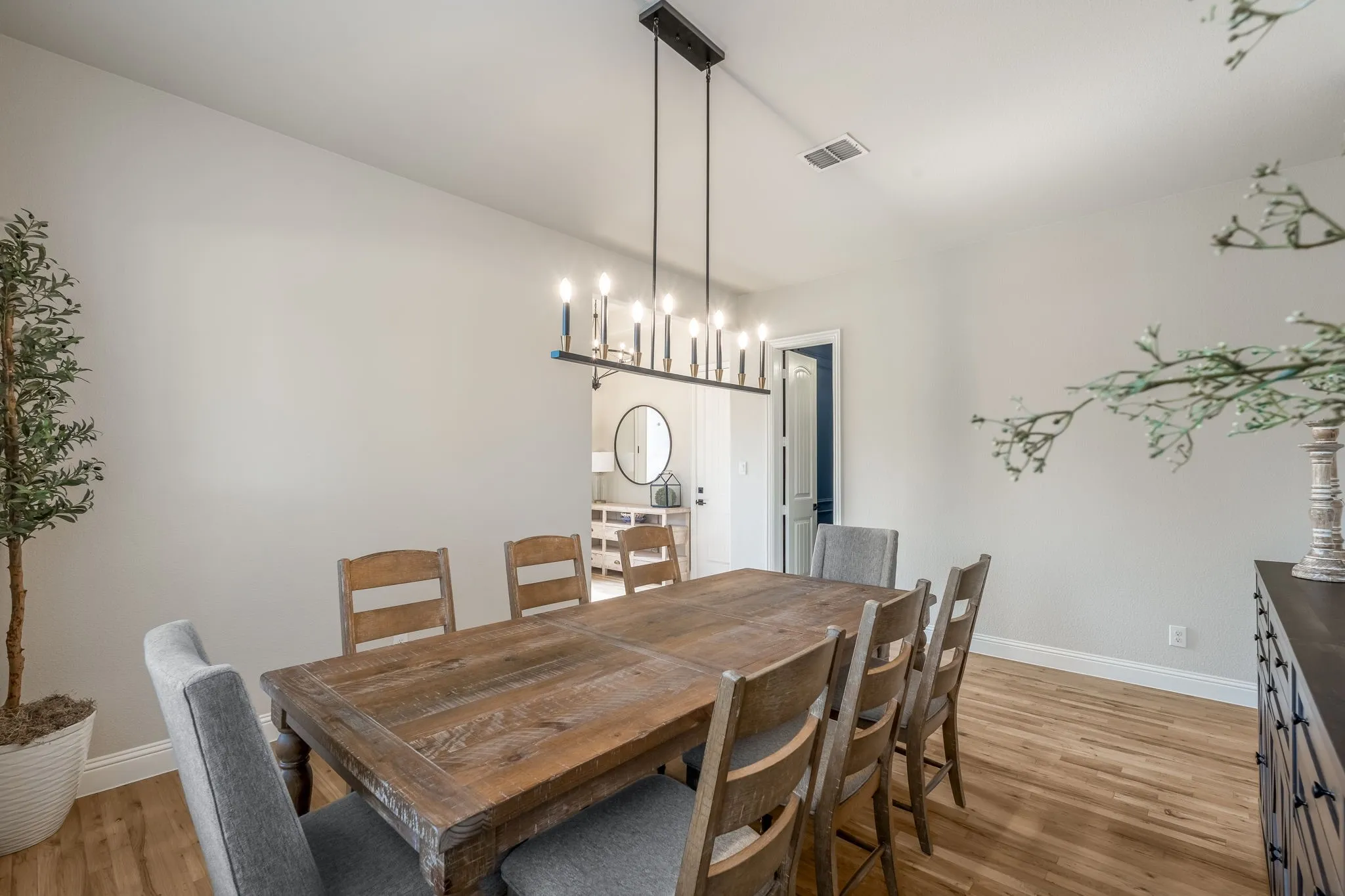 Single Family Residence For Sale in Collin County , 2602 Thayne Drive, Anna, Texas 75409, 4 Bedroom, 3 Bathroom, 3 Garage spaces, 2,515 Sqft, built in 2017, mls#21363133, Real Estate Agent in Anna, Homes For Sale in Collin county, Homes For Sale in Anna, Realtor in Anna Texas, Real Estate Brokerage Independent Realty Texas, Luminita Cordes Realtor