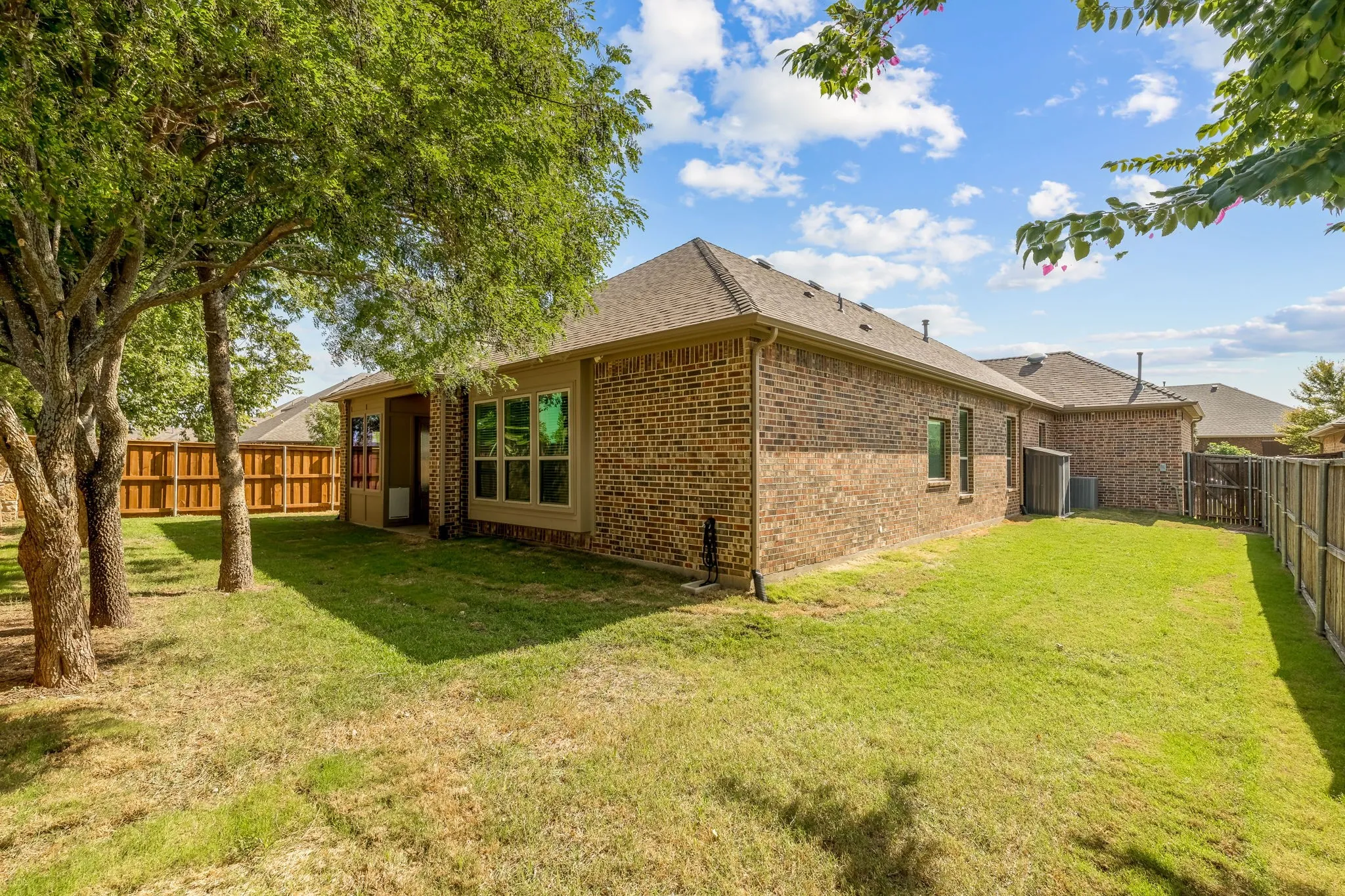 Single Family Residence For Sale in Collin County , 2602 Thayne Drive, Anna, Texas 75409, 4 Bedroom, 3 Bathroom, 3 Garage spaces, 2,515 Sqft, built in 2017, mls#21363133, Real Estate Agent in Anna, Homes For Sale in Collin county, Homes For Sale in Anna, Realtor in Anna Texas, Real Estate Brokerage Independent Realty Texas, Luminita Cordes Realtor