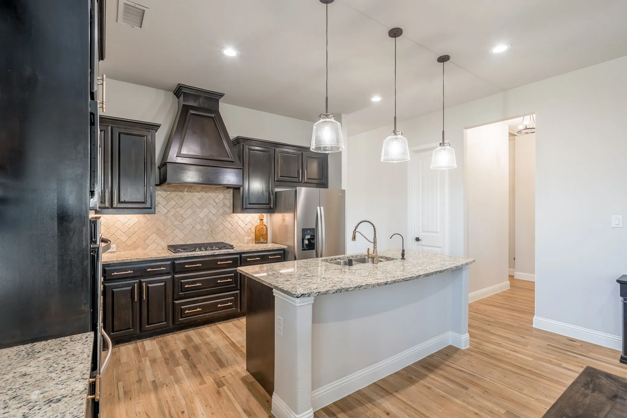 Single Family Residence For Sale in Collin County , 2602 Thayne Drive, Anna, Texas 75409, 4 Bedroom, 3 Bathroom, 3 Garage spaces, 2,515 Sqft, built in 2017, mls#21363133, Real Estate Agent in Anna, Homes For Sale in Collin county, Homes For Sale in Anna, Realtor in Anna Texas, Real Estate Brokerage Independent Realty Texas, Luminita Cordes Realtor