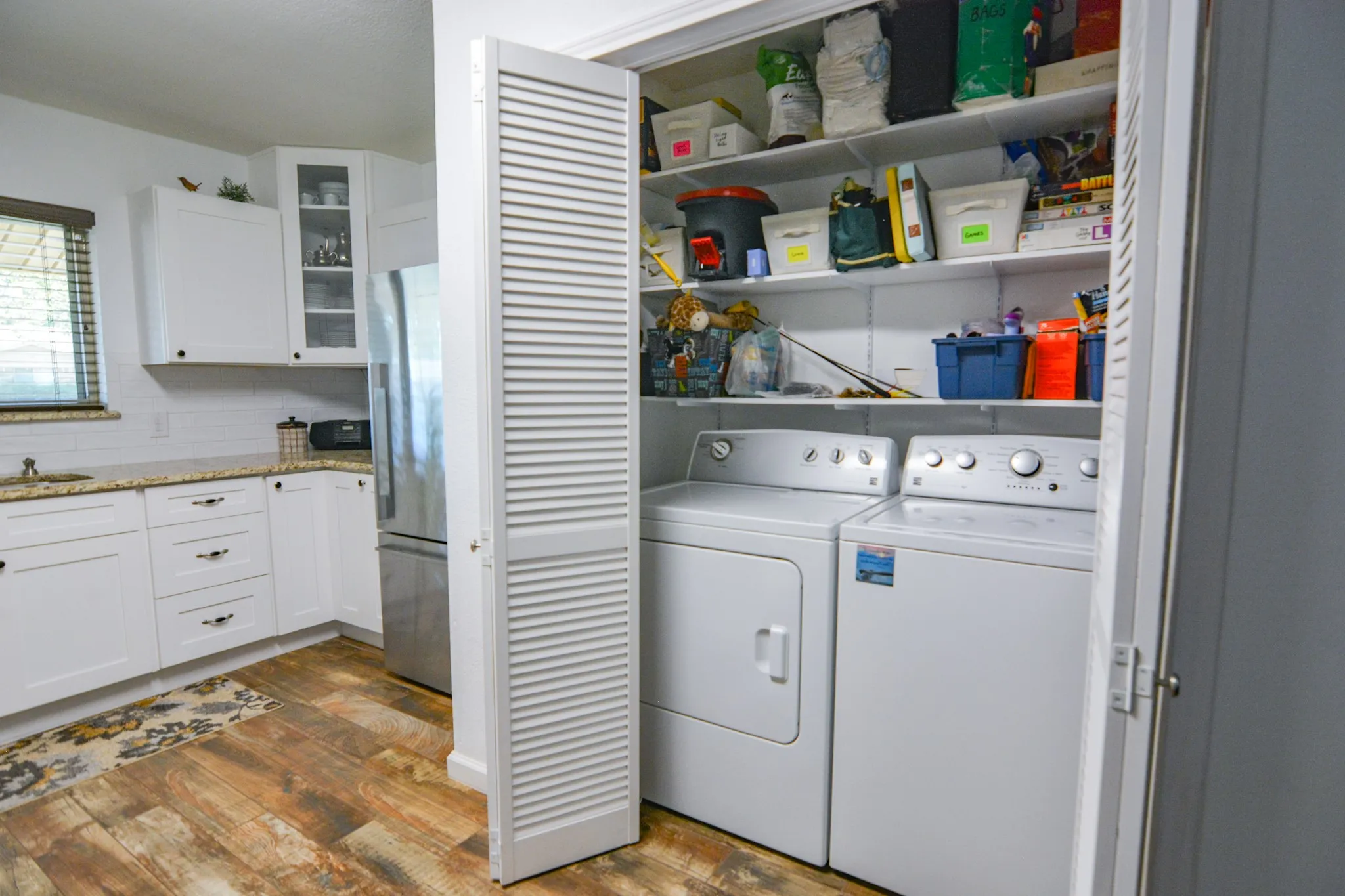 Single Family Residence For Sale in Johnson County , 1207 Lynnwood Drive, Cleburne, Texas 76033, 3 Bedroom, 2 Bathroom, 2 Garage spaces, 1,410 Sqft, built in 1969, mls#21364237, Real Estate Agent in Cleburne, Homes For Sale in Johnson county, Homes For Sale in Cleburne, Realtor in Cleburne Texas, Real Estate Brokerage Independent Realty Texas, Luminita Cordes Realtor