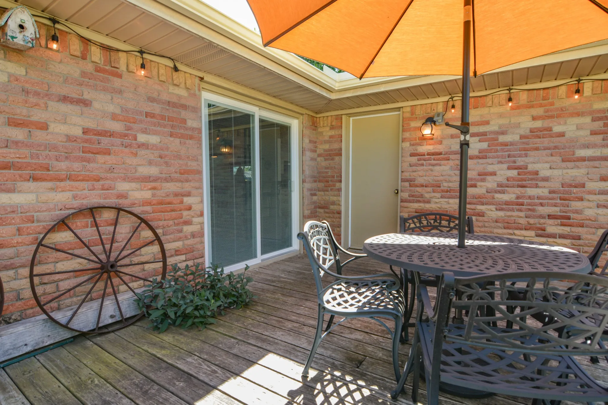 Single Family Residence For Sale in Johnson County , 1207 Lynnwood Drive, Cleburne, Texas 76033, 3 Bedroom, 2 Bathroom, 2 Garage spaces, 1,410 Sqft, built in 1969, mls#21364237, Real Estate Agent in Cleburne, Homes For Sale in Johnson county, Homes For Sale in Cleburne, Realtor in Cleburne Texas, Real Estate Brokerage Independent Realty Texas, Luminita Cordes Realtor