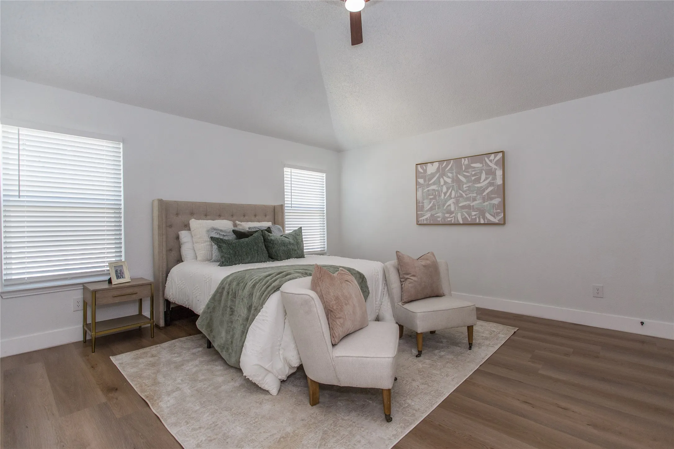Single Family Residence For Sale in Tarrant County , 1704 Brookarbor Court, Arlington, Texas 76018, 4 Bedroom, 3 Bathroom, 2 Garage spaces, 1,977 Sqft, built in 1996, mls#21359124, Real Estate Agent in Arlington, Homes For Sale in Tarrant county, Homes For Sale in Arlington, Realtor in Arlington Texas, Real Estate Brokerage Independent Realty Texas, Luminita Cordes Realtor