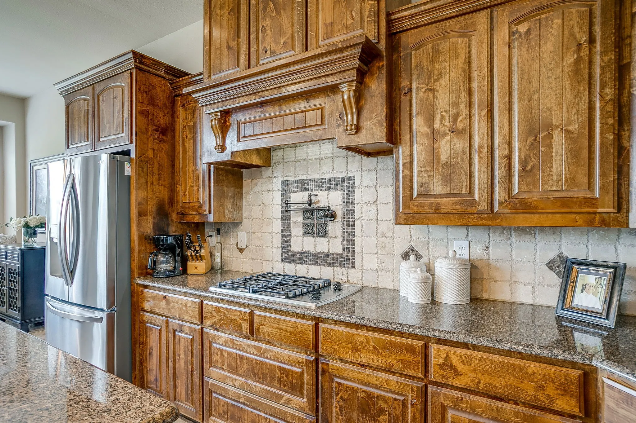 Single Family Residence For Sale in Tarrant County , 13041 Stacey Valley Drive, Azle, Texas 76020, 4 Bedroom, 3 Bathroom, 3 Garage spaces, 2,778 Sqft, built in 2006, mls#21360141, Real Estate Agent in Azle, Homes For Sale in Tarrant county, Homes For Sale in Azle, Realtor in Azle Texas, Real Estate Brokerage Independent Realty Texas, Luminita Cordes Realtor