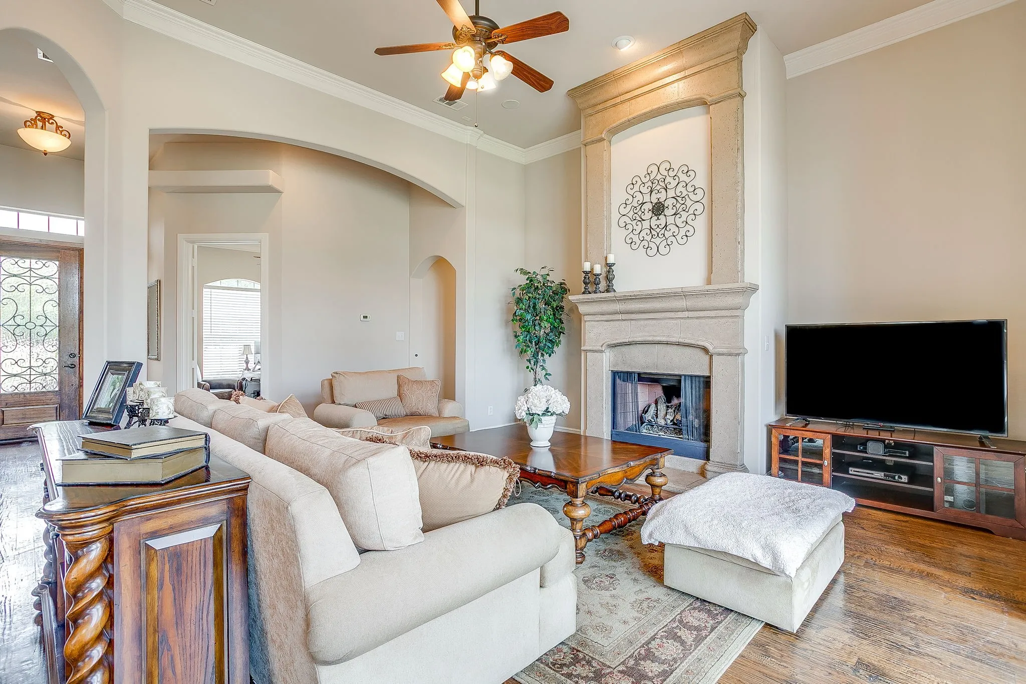Single Family Residence For Sale in Tarrant County , 13041 Stacey Valley Drive, Azle, Texas 76020, 4 Bedroom, 3 Bathroom, 3 Garage spaces, 2,778 Sqft, built in 2006, mls#21360141, Real Estate Agent in Azle, Homes For Sale in Tarrant county, Homes For Sale in Azle, Realtor in Azle Texas, Real Estate Brokerage Independent Realty Texas, Luminita Cordes Realtor