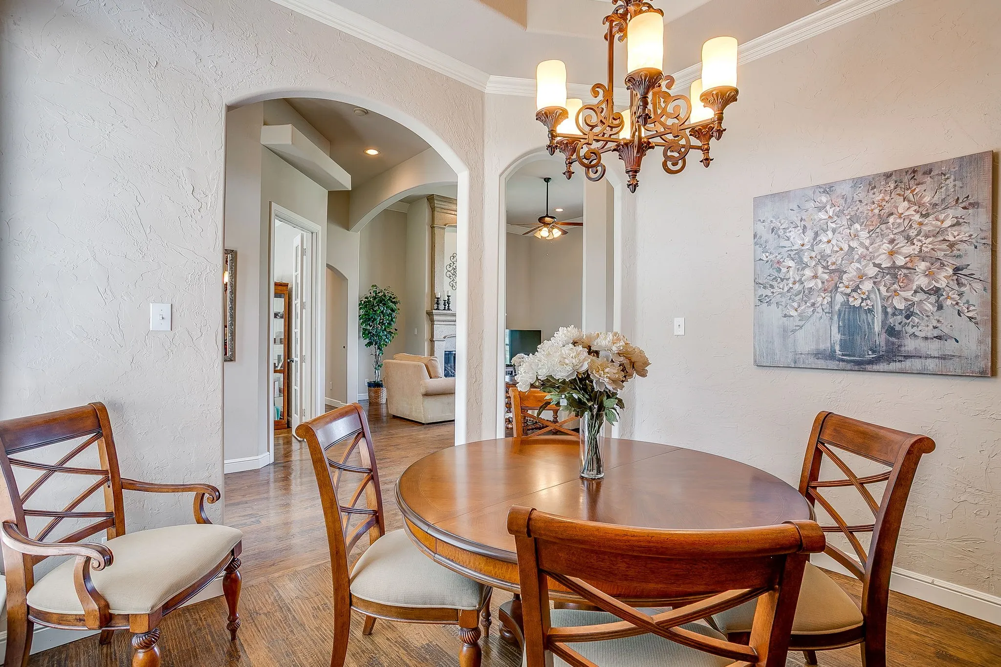 Single Family Residence For Sale in Tarrant County , 13041 Stacey Valley Drive, Azle, Texas 76020, 4 Bedroom, 3 Bathroom, 3 Garage spaces, 2,778 Sqft, built in 2006, mls#21360141, Real Estate Agent in Azle, Homes For Sale in Tarrant county, Homes For Sale in Azle, Realtor in Azle Texas, Real Estate Brokerage Independent Realty Texas, Luminita Cordes Realtor