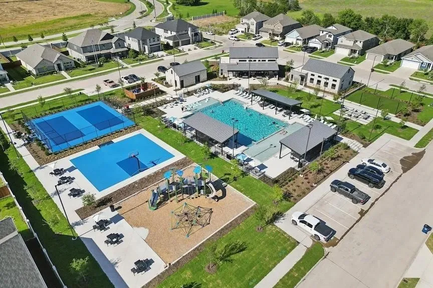 Community amenities featuring a swimming pool, basketball court, tennis courts, playground, and clubhouse