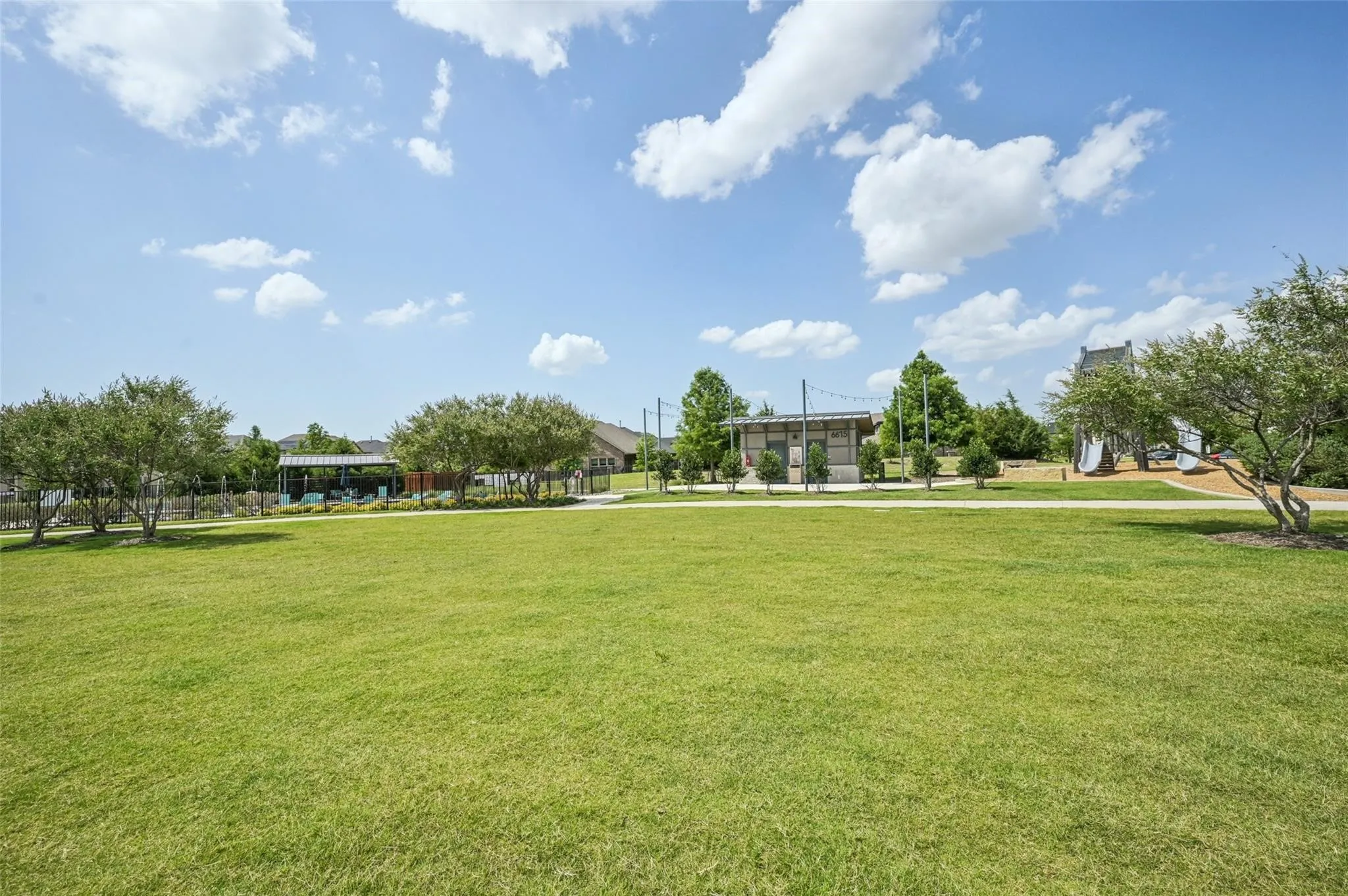 Single Family Residence For Rent in Denton County , 6842 Gavin Drive, Frisco, Texas 75034, 4 Bedroom, 4 Bathroom, 2 Garage spaces, 3,012 Sqft, built in 2019, mls#21364260, Real Estate Agent in Frisco, Homes For Rent in Denton county, Homes For Rent in Frisco, Realtor in Frisco Texas, Real Estate Brokerage Independent Realty Texas, Luminita Cordes Realtor