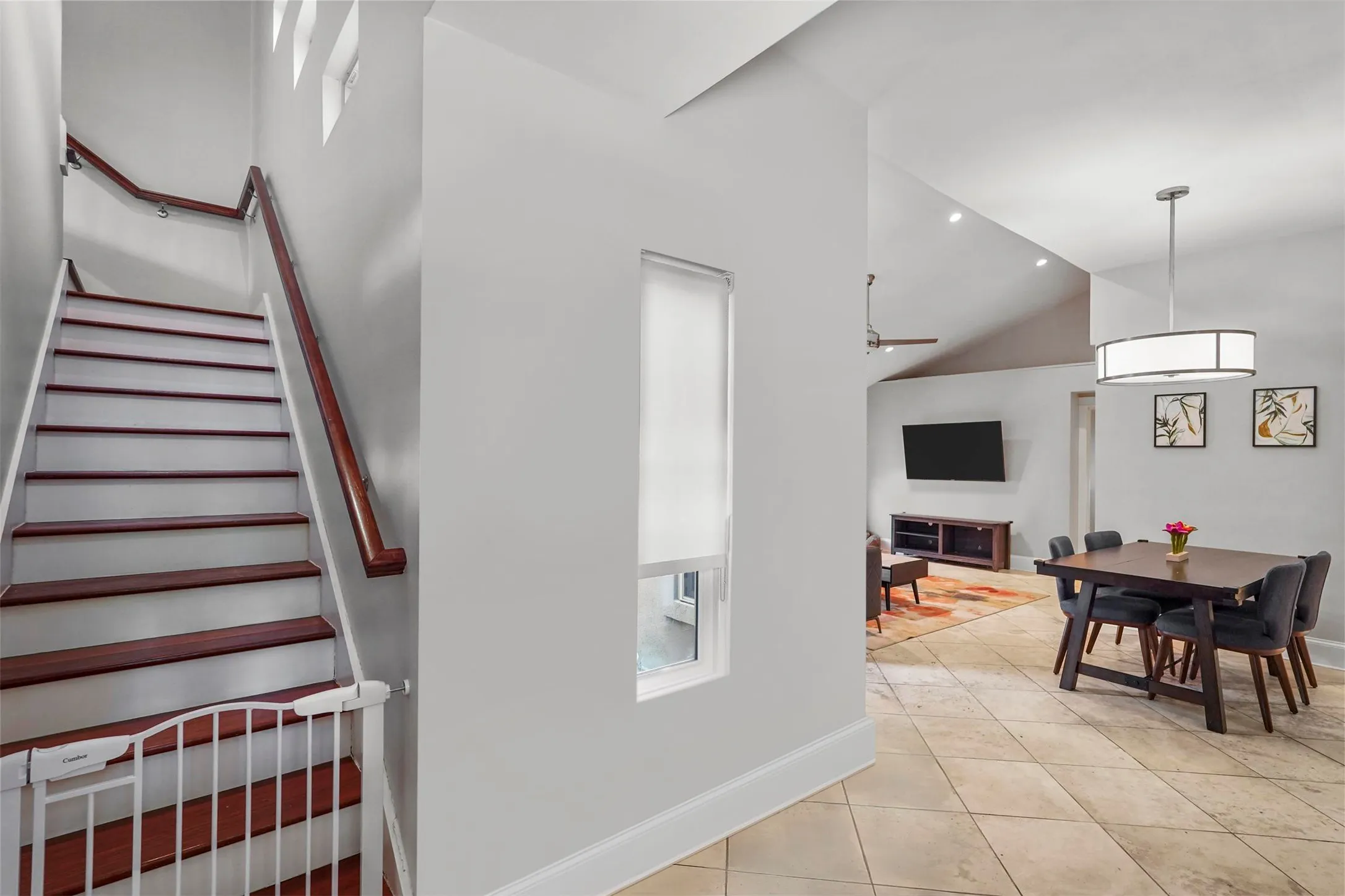 Single Family Residence For Rent in Dallas County , 4319 Cabell Drive, Dallas, Texas 75204, 3 Bedroom, 3 Bathroom, 2 Garage spaces, 1,744 Sqft, built in 1998, Price $3,900, mls#21361856, Real Estate Agent in Dallas, Homes For Rent in Dallas county, Homes For Rent in Dallas, Realtor in Dallas Texas, Real Estate Brokerage Independent Realty Texas, Luminita Cordes Realtor