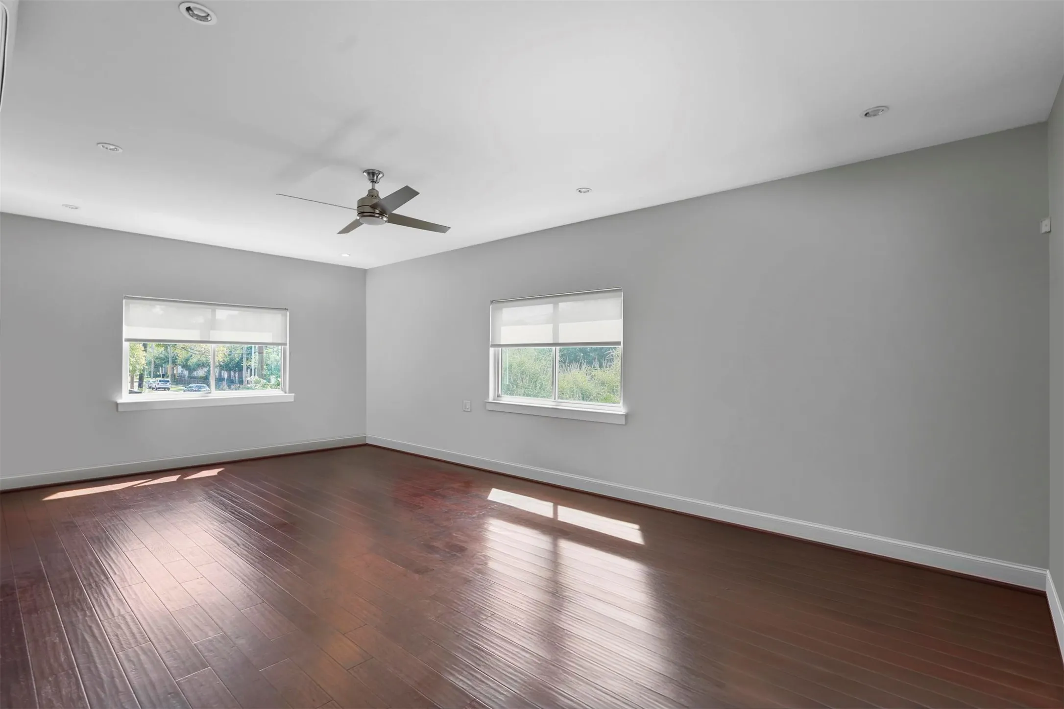 Single Family Residence For Rent in Dallas County , 4319 Cabell Drive, Dallas, Texas 75204, 3 Bedroom, 3 Bathroom, 2 Garage spaces, 1,744 Sqft, built in 1998, Price $3,900, mls#21361856, Real Estate Agent in Dallas, Homes For Rent in Dallas county, Homes For Rent in Dallas, Realtor in Dallas Texas, Real Estate Brokerage Independent Realty Texas, Luminita Cordes Realtor