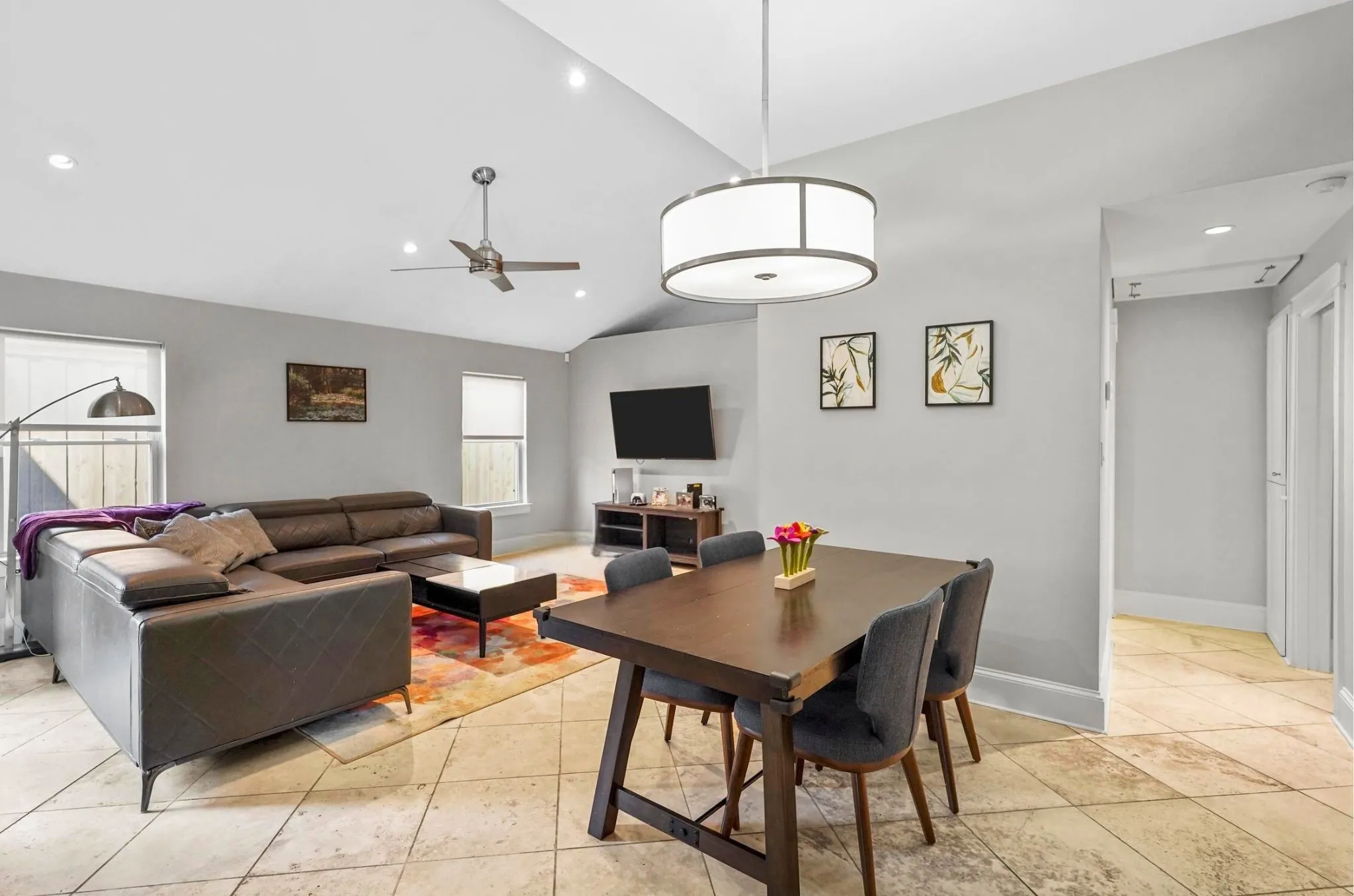 Single Family Residence For Rent in Dallas County , 4319 Cabell Drive, Dallas, Texas 75204, 3 Bedroom, 3 Bathroom, 2 Garage spaces, 1,744 Sqft, built in 1998, Price $3,900, mls#21361856, Real Estate Agent in Dallas, Homes For Rent in Dallas county, Homes For Rent in Dallas, Realtor in Dallas Texas, Real Estate Brokerage Independent Realty Texas, Luminita Cordes Realtor