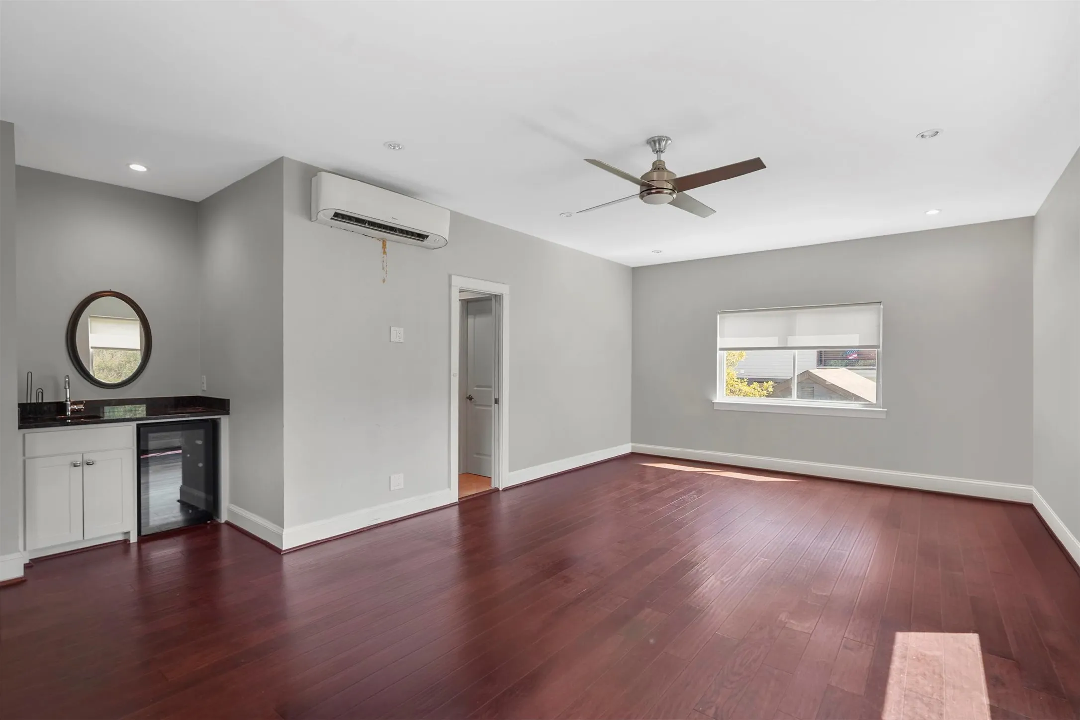 Single Family Residence For Rent in Dallas County , 4319 Cabell Drive, Dallas, Texas 75204, 3 Bedroom, 3 Bathroom, 2 Garage spaces, 1,744 Sqft, built in 1998, Price $3,900, mls#21361856, Real Estate Agent in Dallas, Homes For Rent in Dallas county, Homes For Rent in Dallas, Realtor in Dallas Texas, Real Estate Brokerage Independent Realty Texas, Luminita Cordes Realtor