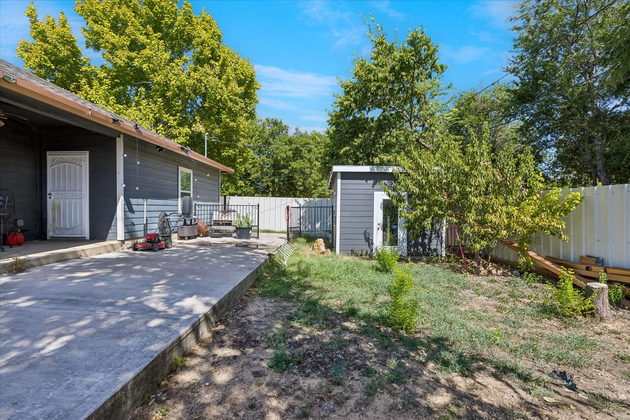 Single Family Residence For Sale in Tarrant County , 1533 Cairn Circle, Fort Worth, Texas 76134, 4 Bedroom, 2 Bathroom, Garage spaces, 2,238 Sqft, built in 2019, mls#21362419, Real Estate Agent in Fort Worth, Homes For Sale in Tarrant county, Homes For Sale in Fort Worth, Realtor in Fort Worth Texas, Real Estate Brokerage Independent Realty Texas, Luminita Cordes Realtor