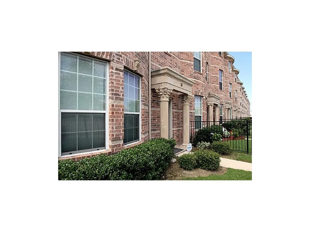 Gated front yard with privacy fence