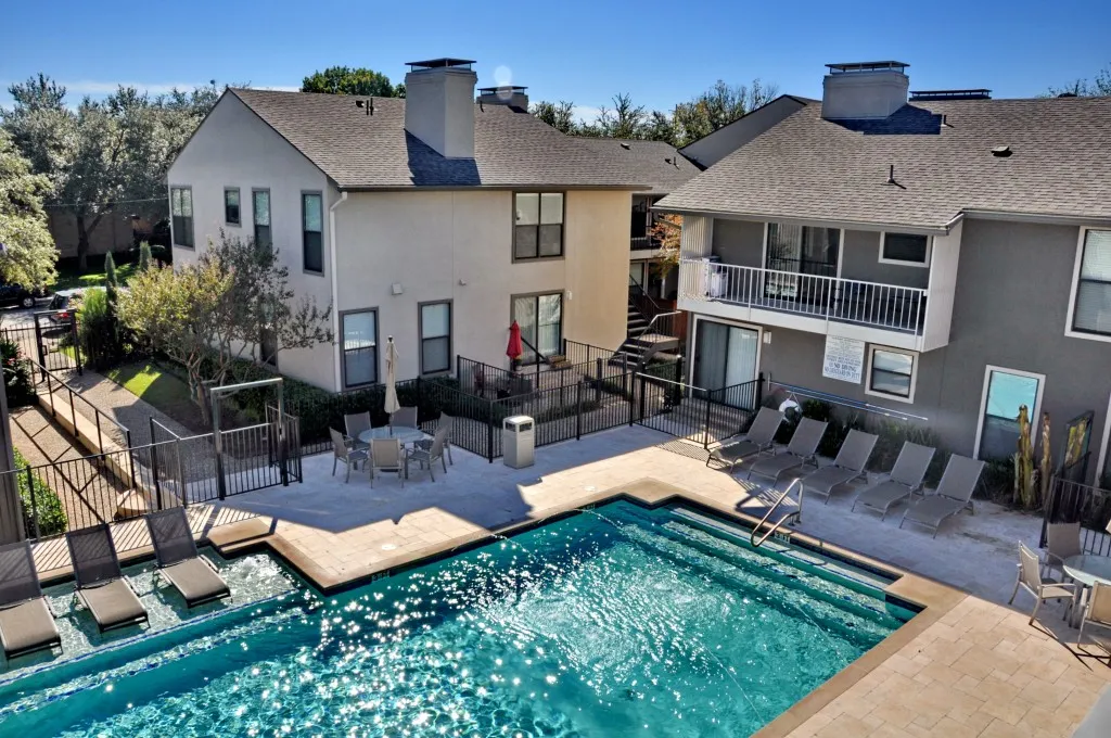 Condominium For Rent in Dallas County , 5909 Birchbrook Drive 129, Dallas, Texas 75206, 3 Bedroom, 2 Bathroom, Garage spaces, 1,225 Sqft, built in 2011, mls#21364279, Real Estate Agent in Dallas, Homes For Rent in Dallas county, Homes For Rent in Dallas, Realtor in Dallas Texas, Real Estate Brokerage Independent Realty Texas, Luminita Cordes Realtor