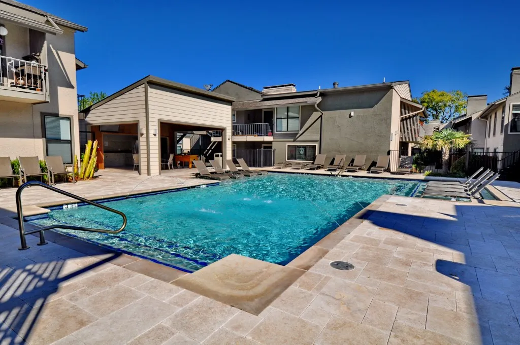 Condominium For Rent in Dallas County , 5909 Birchbrook Drive 129, Dallas, Texas 75206, 3 Bedroom, 2 Bathroom, Garage spaces, 1,225 Sqft, built in 2011, mls#21364279, Real Estate Agent in Dallas, Homes For Rent in Dallas county, Homes For Rent in Dallas, Realtor in Dallas Texas, Real Estate Brokerage Independent Realty Texas, Luminita Cordes Realtor