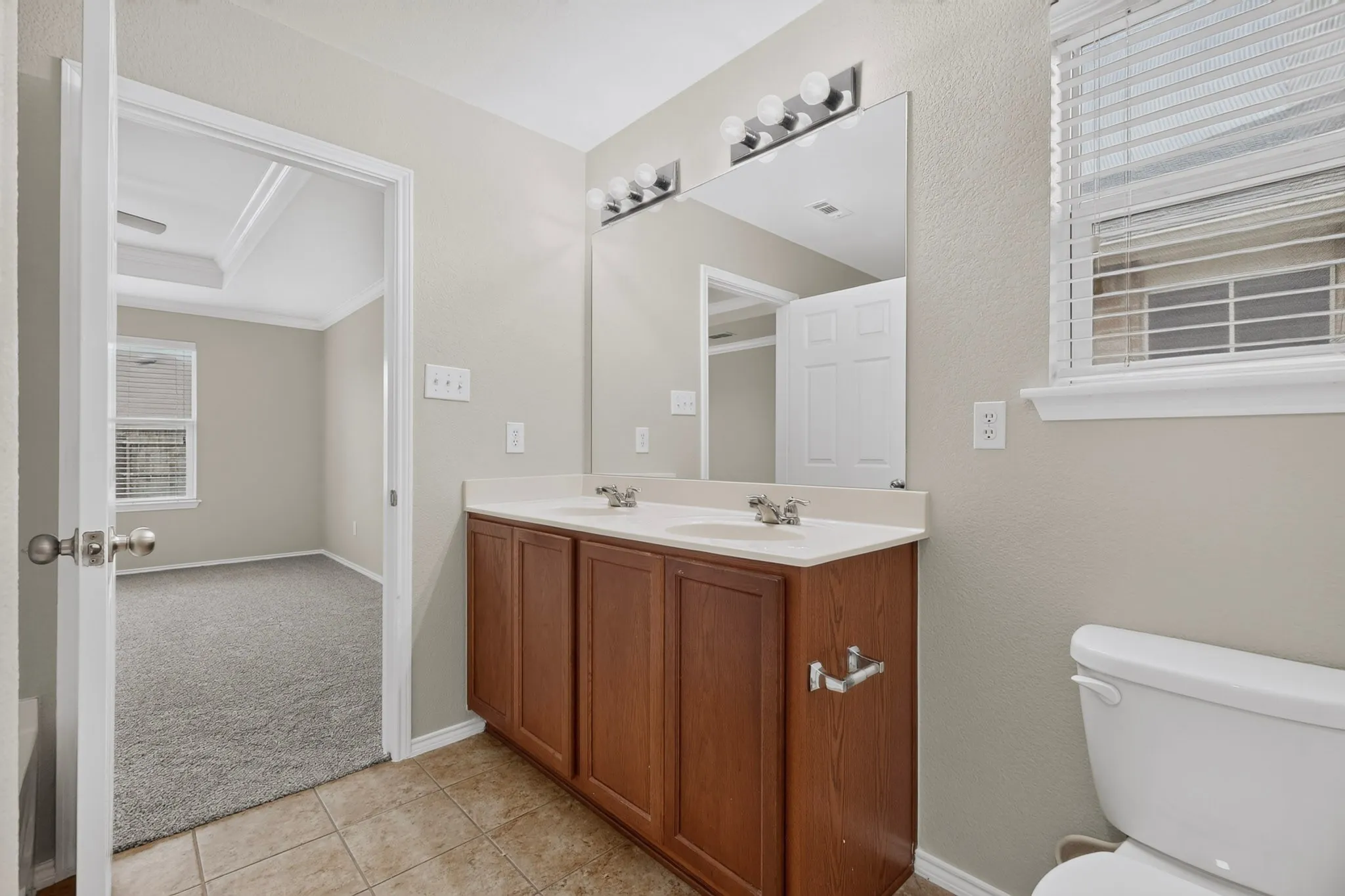 Single Family Residence For Rent in Rockwall County , 127 Abelia Drive, Fate, Texas 75189, 3 Bedroom, 2 Bathroom, 2 Garage spaces, 1,630 Sqft, built in 2013, mls#21364288, Real Estate Agent in Fate, Homes For Rent in Rockwall county, Homes For Rent in Fate, Realtor in Fate Texas, Real Estate Brokerage Independent Realty Texas, Luminita Cordes Realtor
