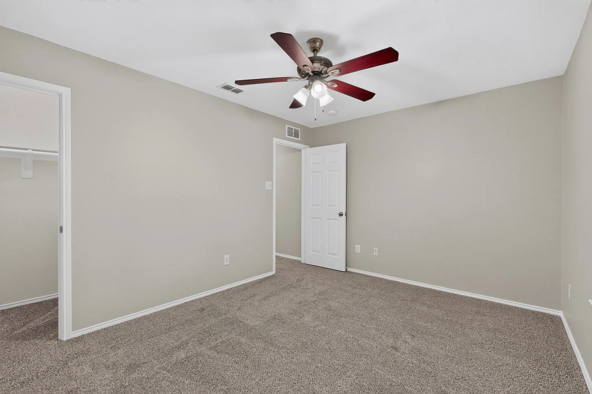 Single Family Residence For Rent in Rockwall County , 127 Abelia Drive, Fate, Texas 75189, 3 Bedroom, 2 Bathroom, 2 Garage spaces, 1,630 Sqft, built in 2013, mls#21364288, Real Estate Agent in Fate, Homes For Rent in Rockwall county, Homes For Rent in Fate, Realtor in Fate Texas, Real Estate Brokerage Independent Realty Texas, Luminita Cordes Realtor