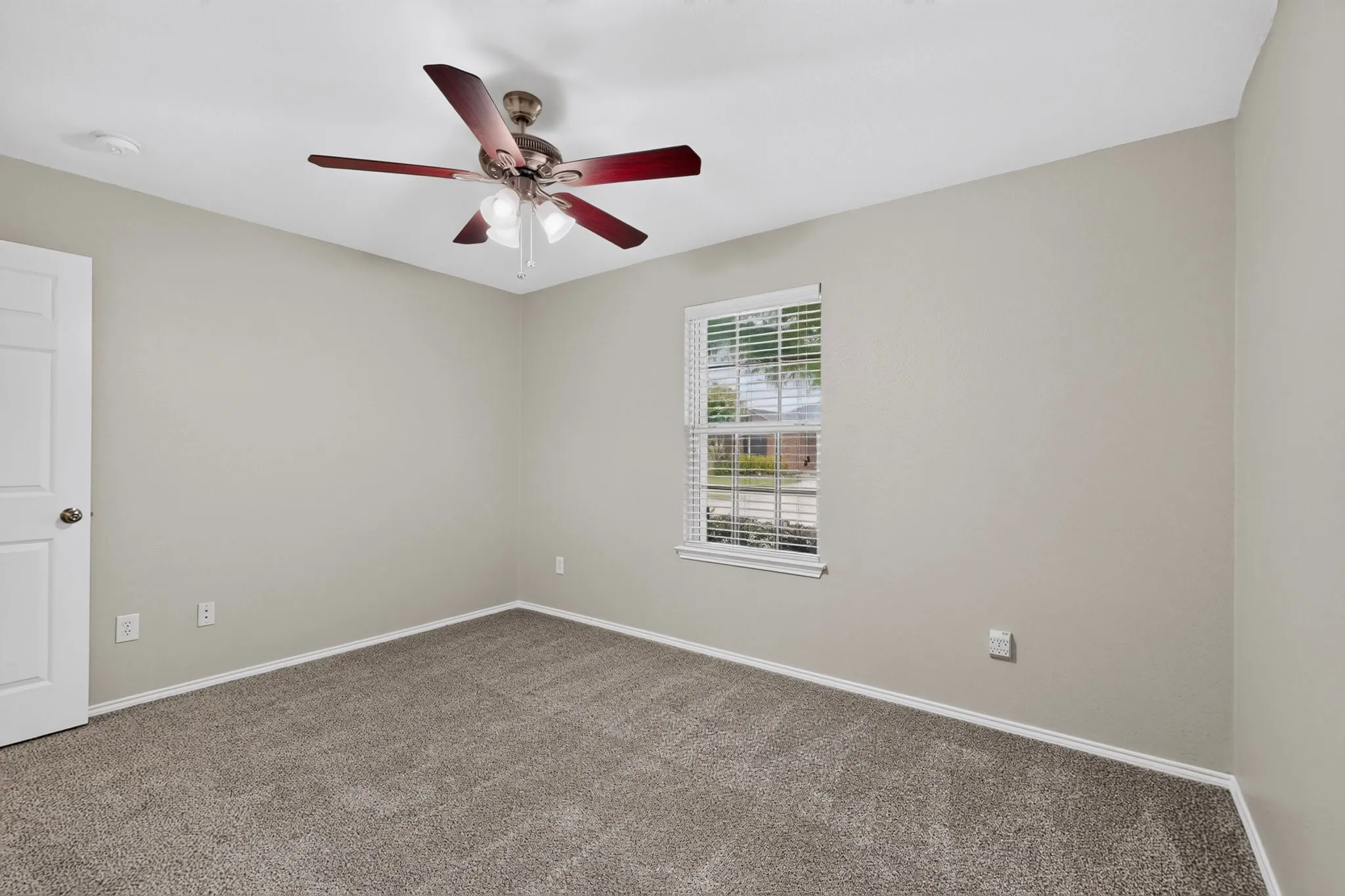 Single Family Residence For Rent in Rockwall County , 127 Abelia Drive, Fate, Texas 75189, 3 Bedroom, 2 Bathroom, 2 Garage spaces, 1,630 Sqft, built in 2013, mls#21364288, Real Estate Agent in Fate, Homes For Rent in Rockwall county, Homes For Rent in Fate, Realtor in Fate Texas, Real Estate Brokerage Independent Realty Texas, Luminita Cordes Realtor