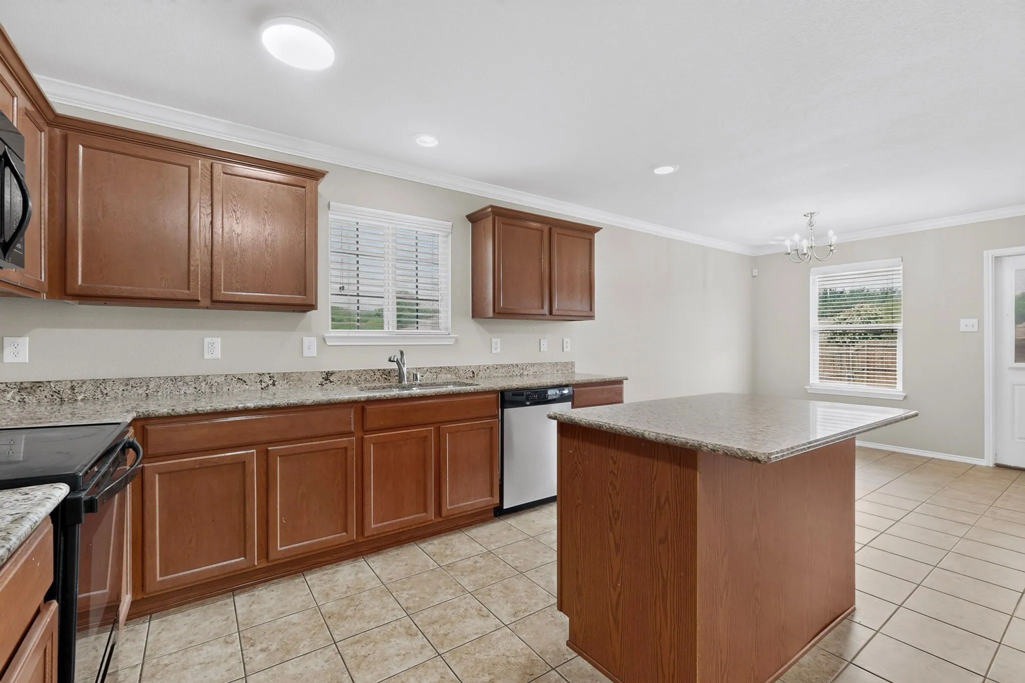Single Family Residence For Rent in Rockwall County , 127 Abelia Drive, Fate, Texas 75189, 3 Bedroom, 2 Bathroom, 2 Garage spaces, 1,630 Sqft, built in 2013, mls#21364288, Real Estate Agent in Fate, Homes For Rent in Rockwall county, Homes For Rent in Fate, Realtor in Fate Texas, Real Estate Brokerage Independent Realty Texas, Luminita Cordes Realtor