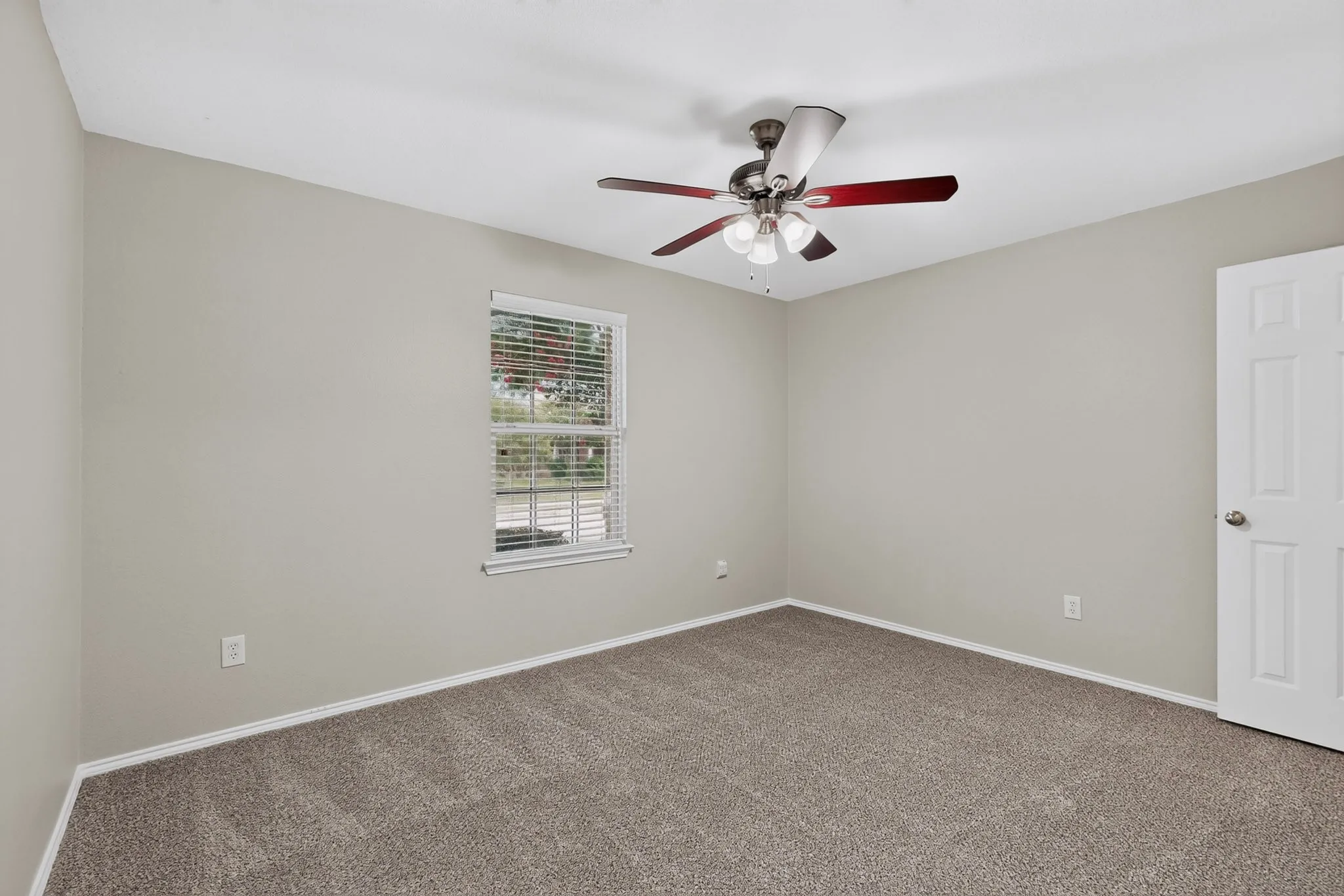 Single Family Residence For Rent in Rockwall County , 127 Abelia Drive, Fate, Texas 75189, 3 Bedroom, 2 Bathroom, 2 Garage spaces, 1,630 Sqft, built in 2013, mls#21364288, Real Estate Agent in Fate, Homes For Rent in Rockwall county, Homes For Rent in Fate, Realtor in Fate Texas, Real Estate Brokerage Independent Realty Texas, Luminita Cordes Realtor