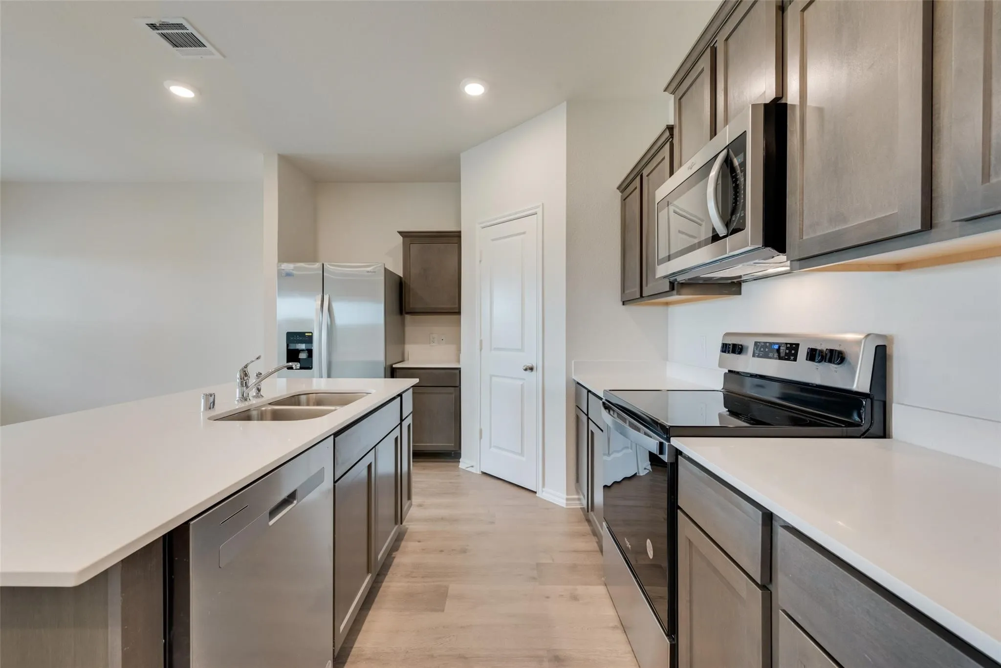 Single Family Residence For Rent in Hunt County , 1428 Millstead Rill Drive, Caddo Mills, Texas 75135, 4 Bedroom, 3 Bathroom, 2 Garage spaces, 2,213 Sqft, built in 2024, mls#21364275, Real Estate Agent in Caddo Mills, Homes For Rent in Hunt county, Homes For Rent in Caddo Mills, Realtor in Caddo Mills Texas, Real Estate Brokerage Independent Realty Texas, Luminita Cordes Realtor