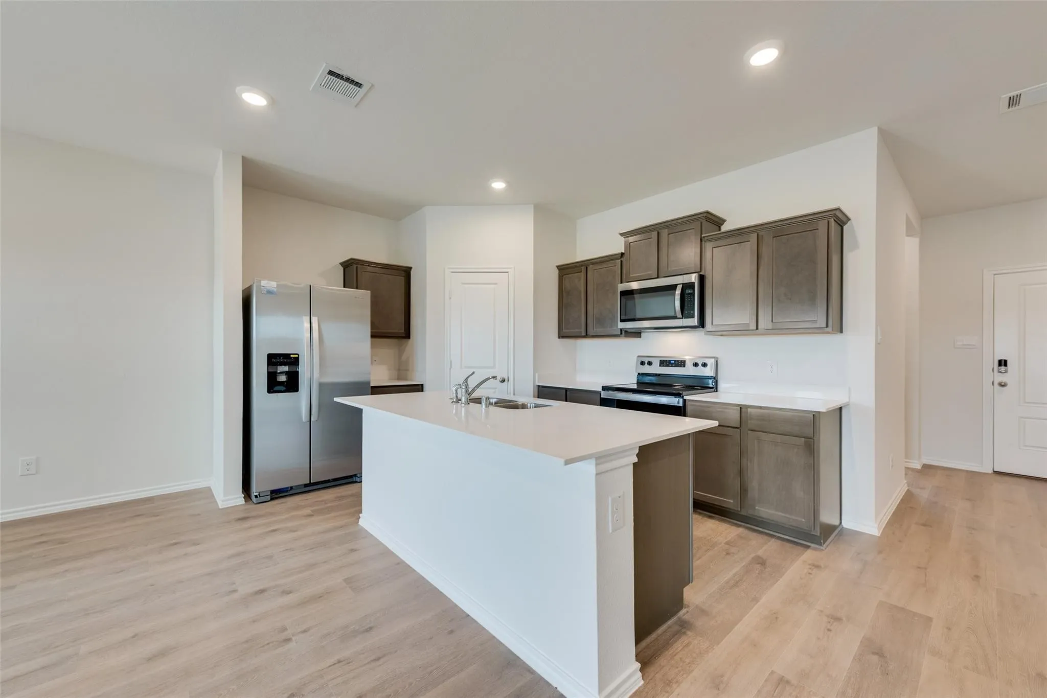 Single Family Residence For Rent in Hunt County , 1428 Millstead Rill Drive, Caddo Mills, Texas 75135, 4 Bedroom, 3 Bathroom, 2 Garage spaces, 2,213 Sqft, built in 2024, mls#21364275, Real Estate Agent in Caddo Mills, Homes For Rent in Hunt county, Homes For Rent in Caddo Mills, Realtor in Caddo Mills Texas, Real Estate Brokerage Independent Realty Texas, Luminita Cordes Realtor
