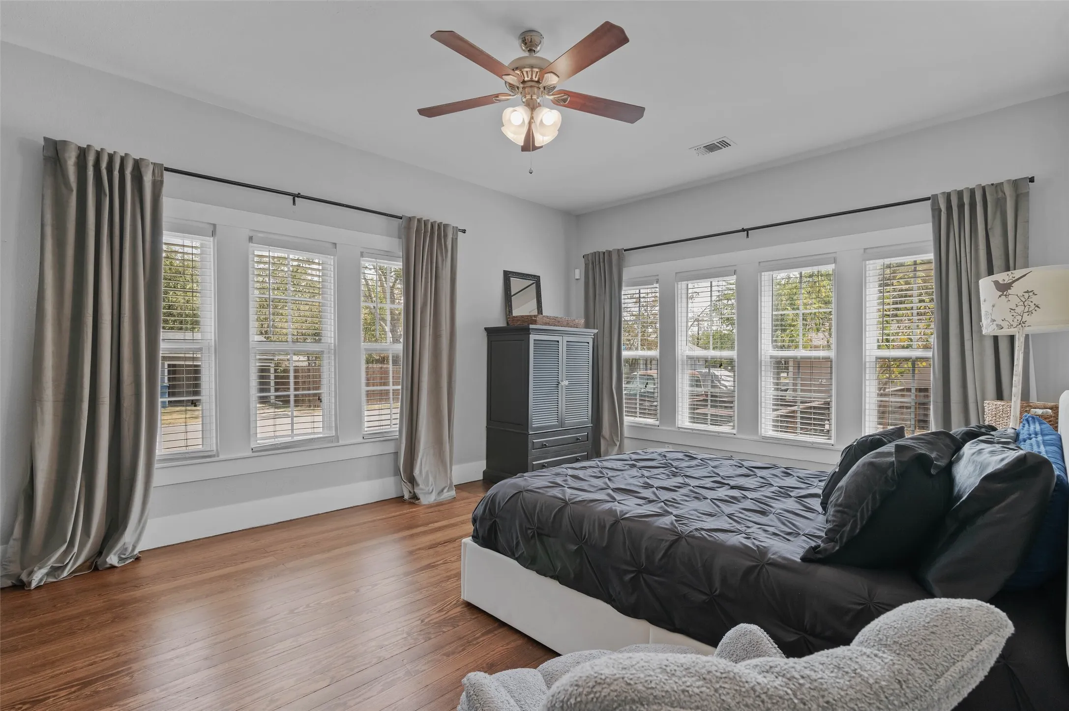 Back bedroom