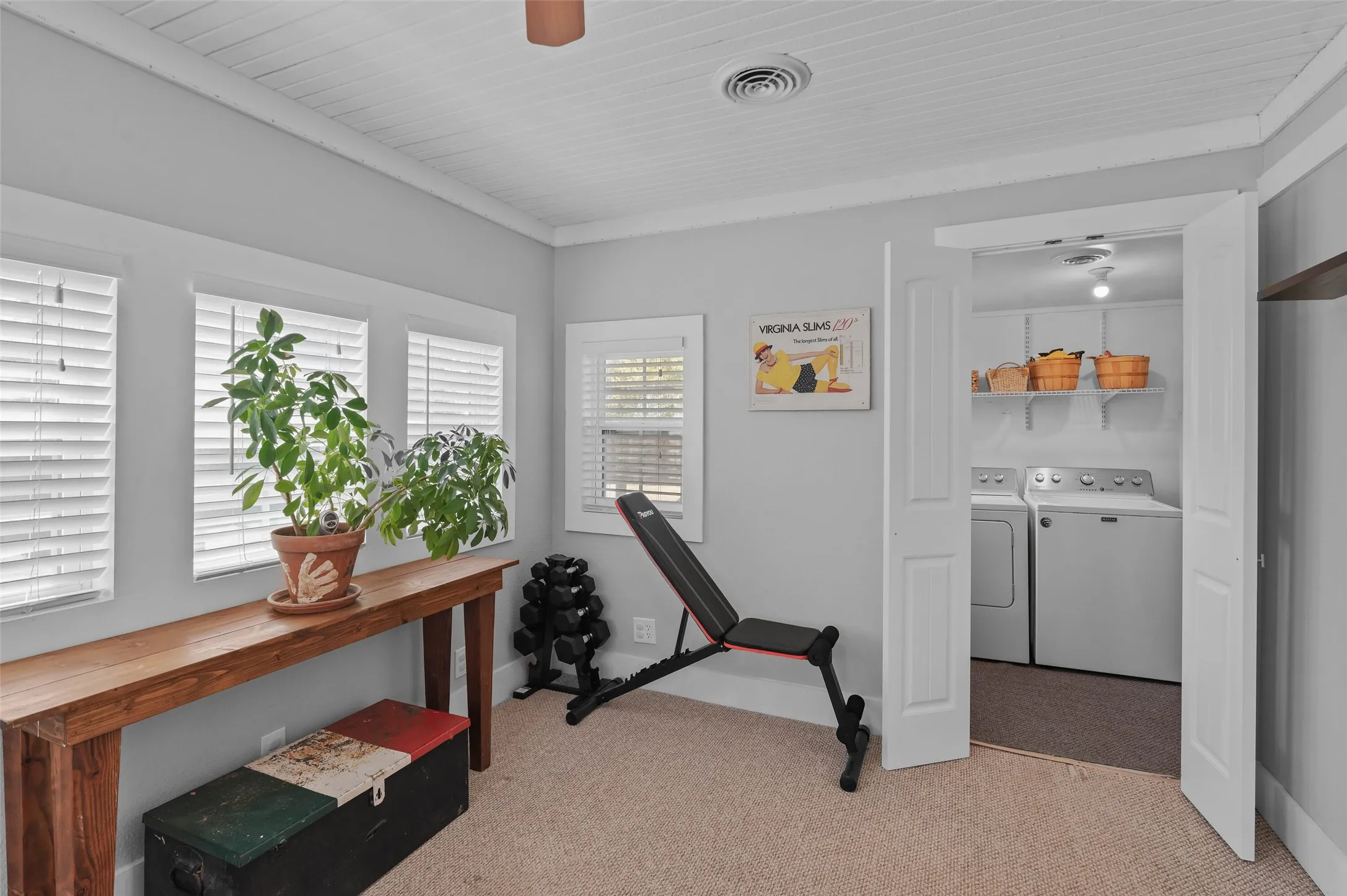 Single Family Residence For Sale in Denton County , 700 Elm Street, Sanger, Texas 76266, 2 Bedroom, 2 Bathroom, 1 Garage spaces, 1,227 Sqft, built in 1943, mls#21364198, Real Estate Agent in Sanger, Homes For Sale in Denton county, Homes For Sale in Sanger, Realtor in Sanger Texas, Real Estate Brokerage Independent Realty Texas, Luminita Cordes Realtor