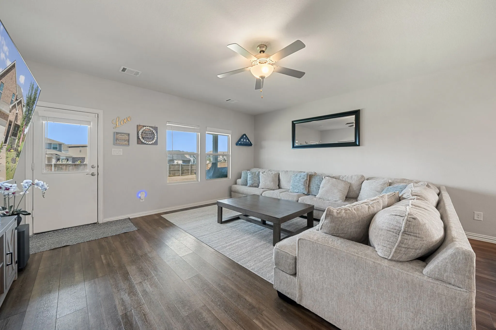 Single Family Residence For Rent in Rockwall County , 7175 Rolling Waters Way, Royse City, Texas 75189, 4 Bedroom, 3 Bathroom, 2 Garage spaces, 2,405 Sqft, built in 2022, mls#21363184, Real Estate Agent in Royse City, Homes For Rent in Rockwall county, Homes For Rent in Royse City, Realtor in Royse City Texas, Real Estate Brokerage Independent Realty Texas, Luminita Cordes Realtor