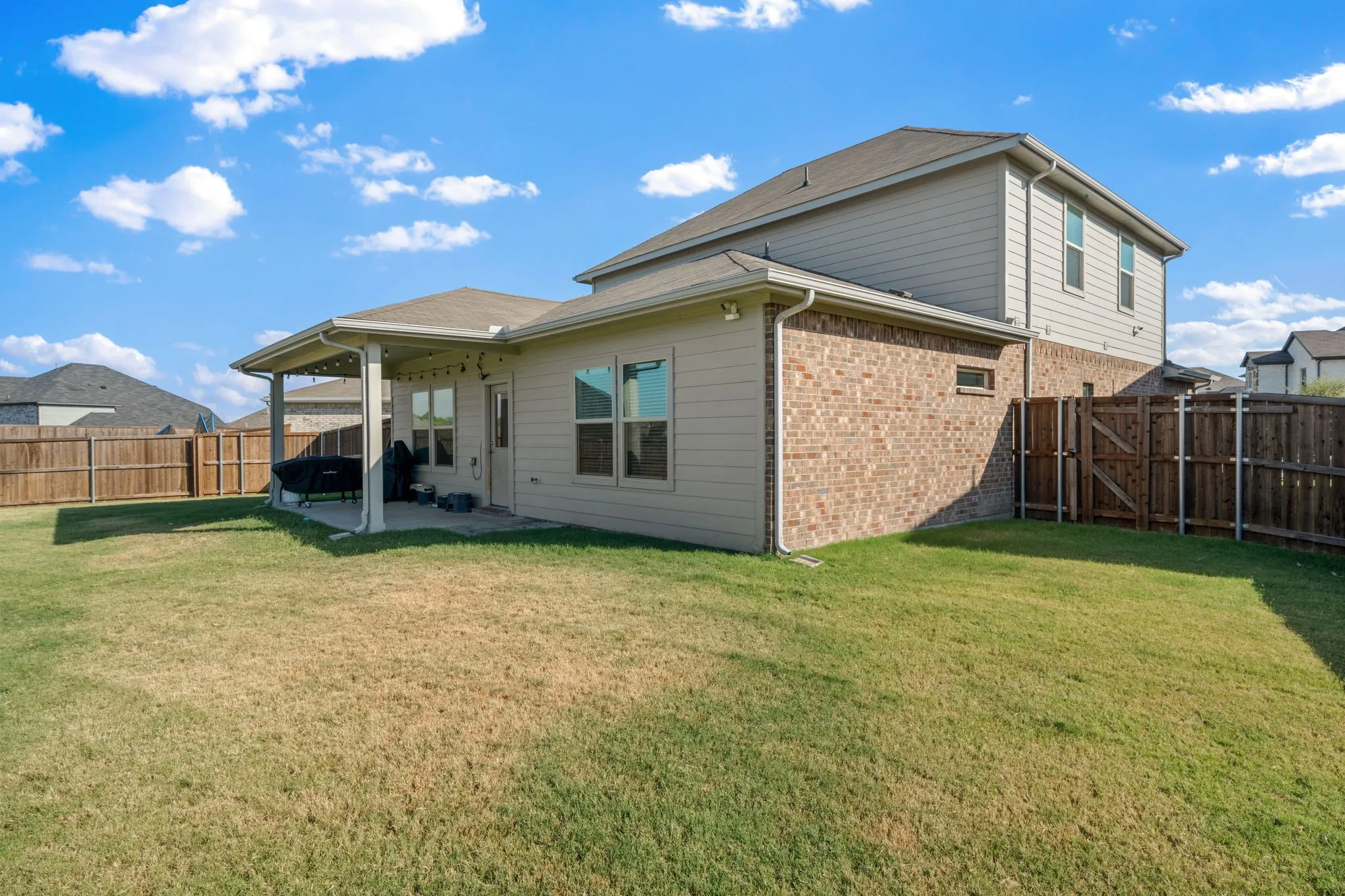 Single Family Residence For Rent in Rockwall County , 7175 Rolling Waters Way, Royse City, Texas 75189, 4 Bedroom, 3 Bathroom, 2 Garage spaces, 2,405 Sqft, built in 2022, mls#21363184, Real Estate Agent in Royse City, Homes For Rent in Rockwall county, Homes For Rent in Royse City, Realtor in Royse City Texas, Real Estate Brokerage Independent Realty Texas, Luminita Cordes Realtor