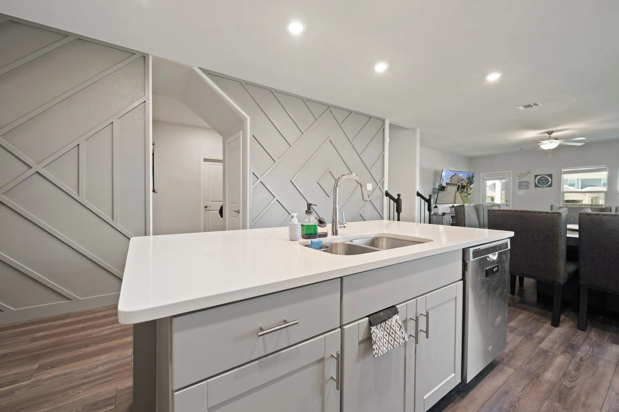 Single Family Residence For Rent in Rockwall County , 7175 Rolling Waters Way, Royse City, Texas 75189, 4 Bedroom, 3 Bathroom, 2 Garage spaces, 2,405 Sqft, built in 2022, mls#21363184, Real Estate Agent in Royse City, Homes For Rent in Rockwall county, Homes For Rent in Royse City, Realtor in Royse City Texas, Real Estate Brokerage Independent Realty Texas, Luminita Cordes Realtor
