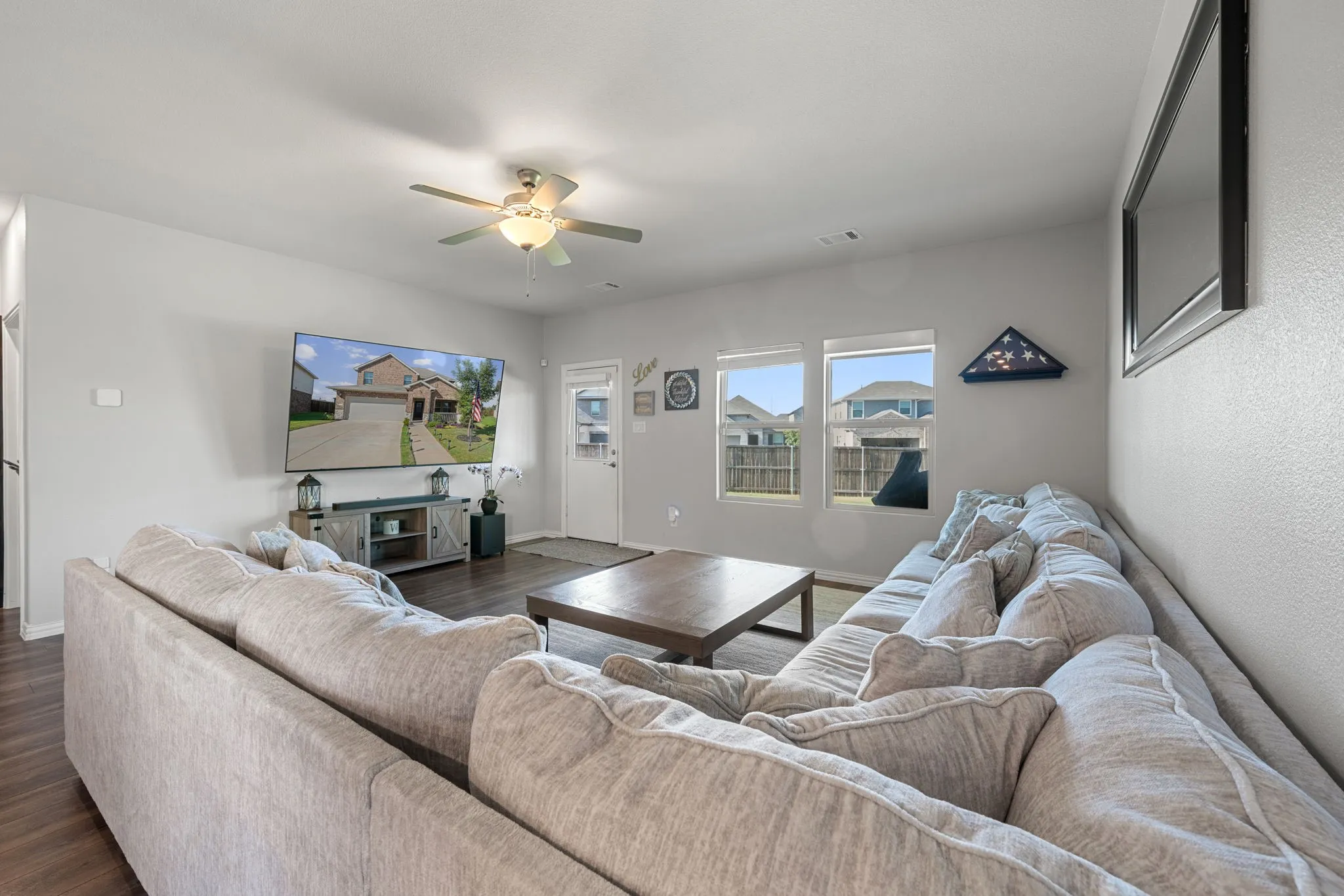 Single Family Residence For Rent in Rockwall County , 7175 Rolling Waters Way, Royse City, Texas 75189, 4 Bedroom, 3 Bathroom, 2 Garage spaces, 2,405 Sqft, built in 2022, mls#21363184, Real Estate Agent in Royse City, Homes For Rent in Rockwall county, Homes For Rent in Royse City, Realtor in Royse City Texas, Real Estate Brokerage Independent Realty Texas, Luminita Cordes Realtor