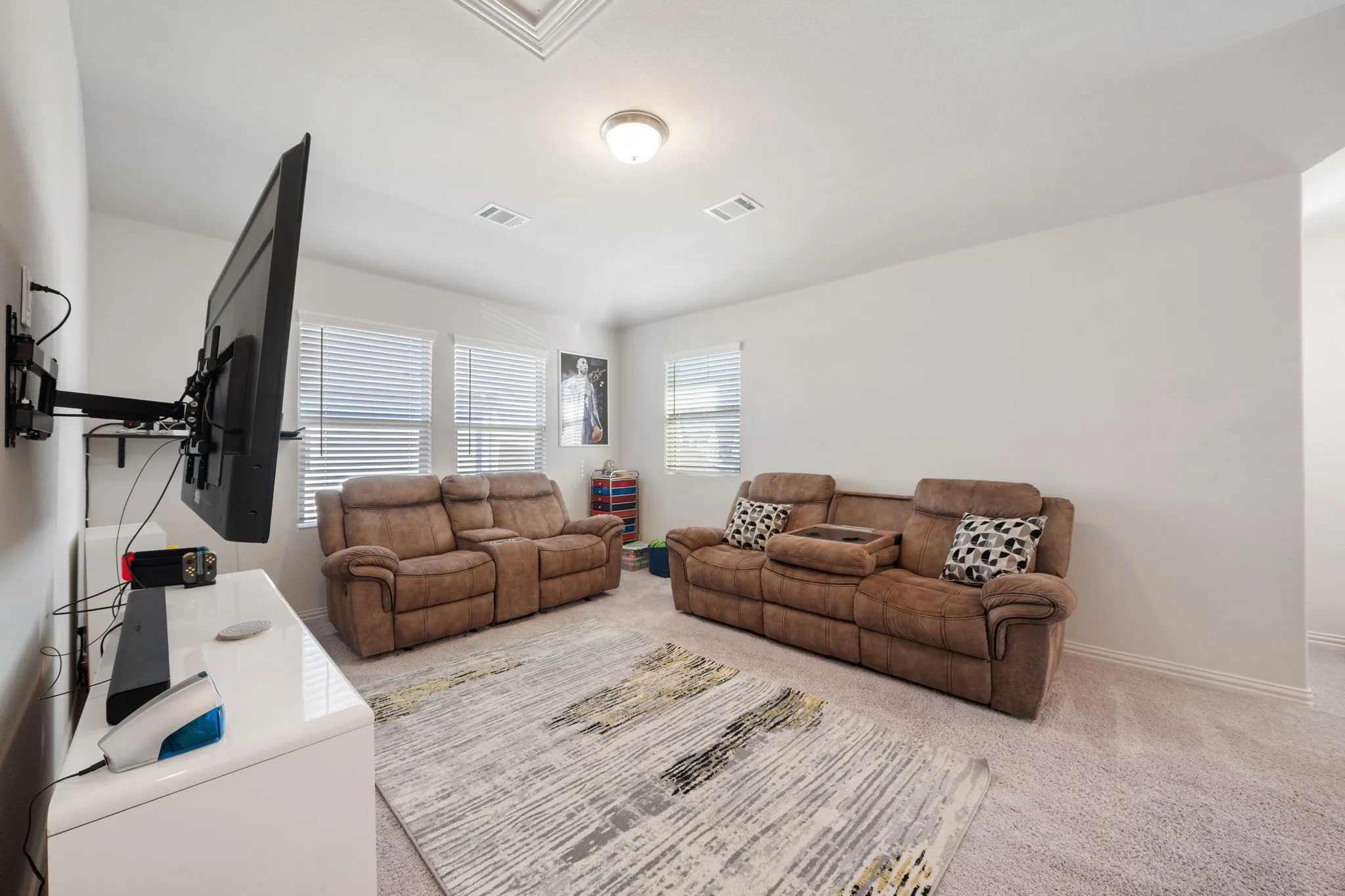 Single Family Residence For Rent in Rockwall County , 7175 Rolling Waters Way, Royse City, Texas 75189, 4 Bedroom, 3 Bathroom, 2 Garage spaces, 2,405 Sqft, built in 2022, mls#21363184, Real Estate Agent in Royse City, Homes For Rent in Rockwall county, Homes For Rent in Royse City, Realtor in Royse City Texas, Real Estate Brokerage Independent Realty Texas, Luminita Cordes Realtor