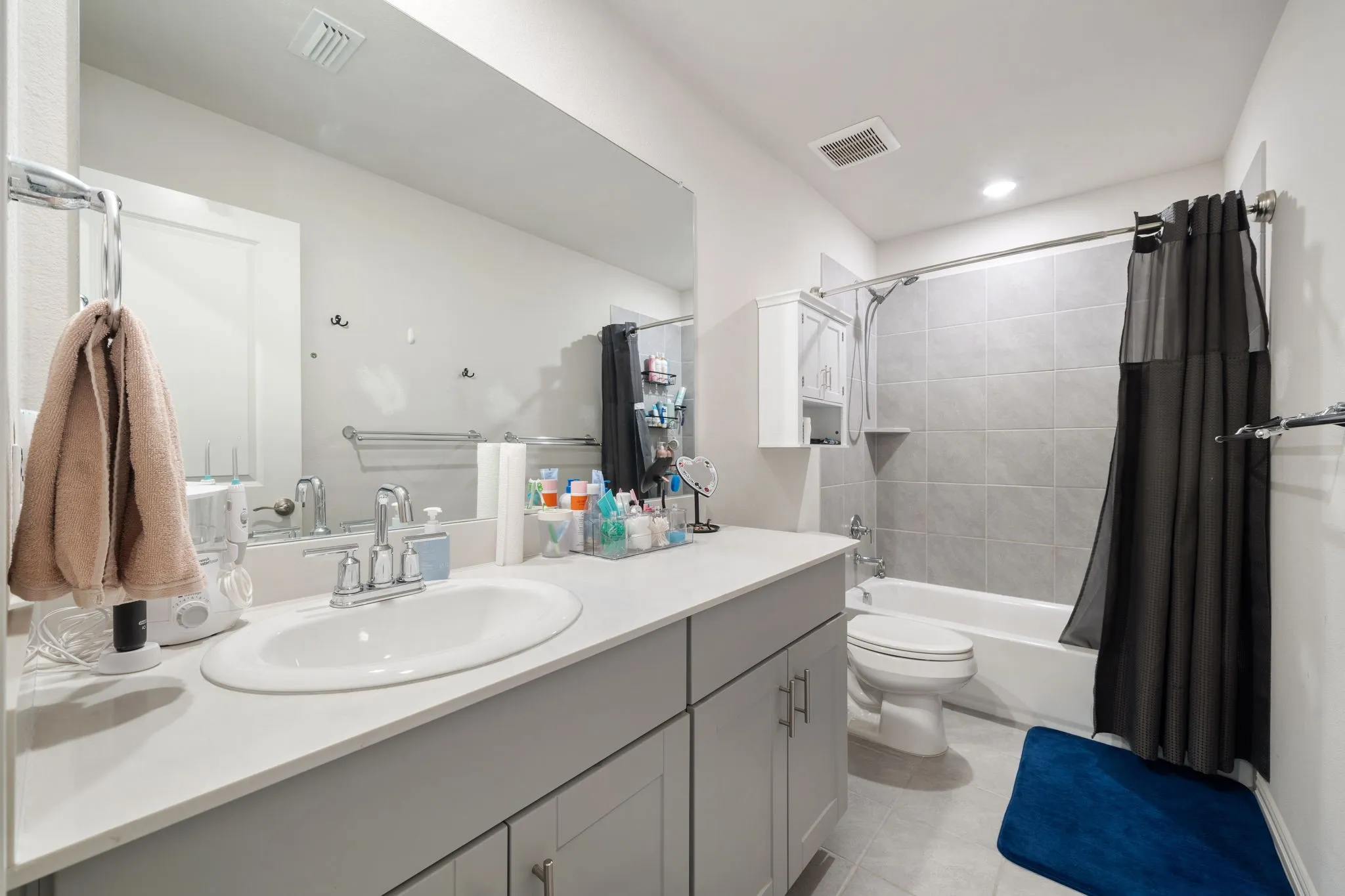 Single Family Residence For Rent in Rockwall County , 7175 Rolling Waters Way, Royse City, Texas 75189, 4 Bedroom, 3 Bathroom, 2 Garage spaces, 2,405 Sqft, built in 2022, mls#21363184, Real Estate Agent in Royse City, Homes For Rent in Rockwall county, Homes For Rent in Royse City, Realtor in Royse City Texas, Real Estate Brokerage Independent Realty Texas, Luminita Cordes Realtor