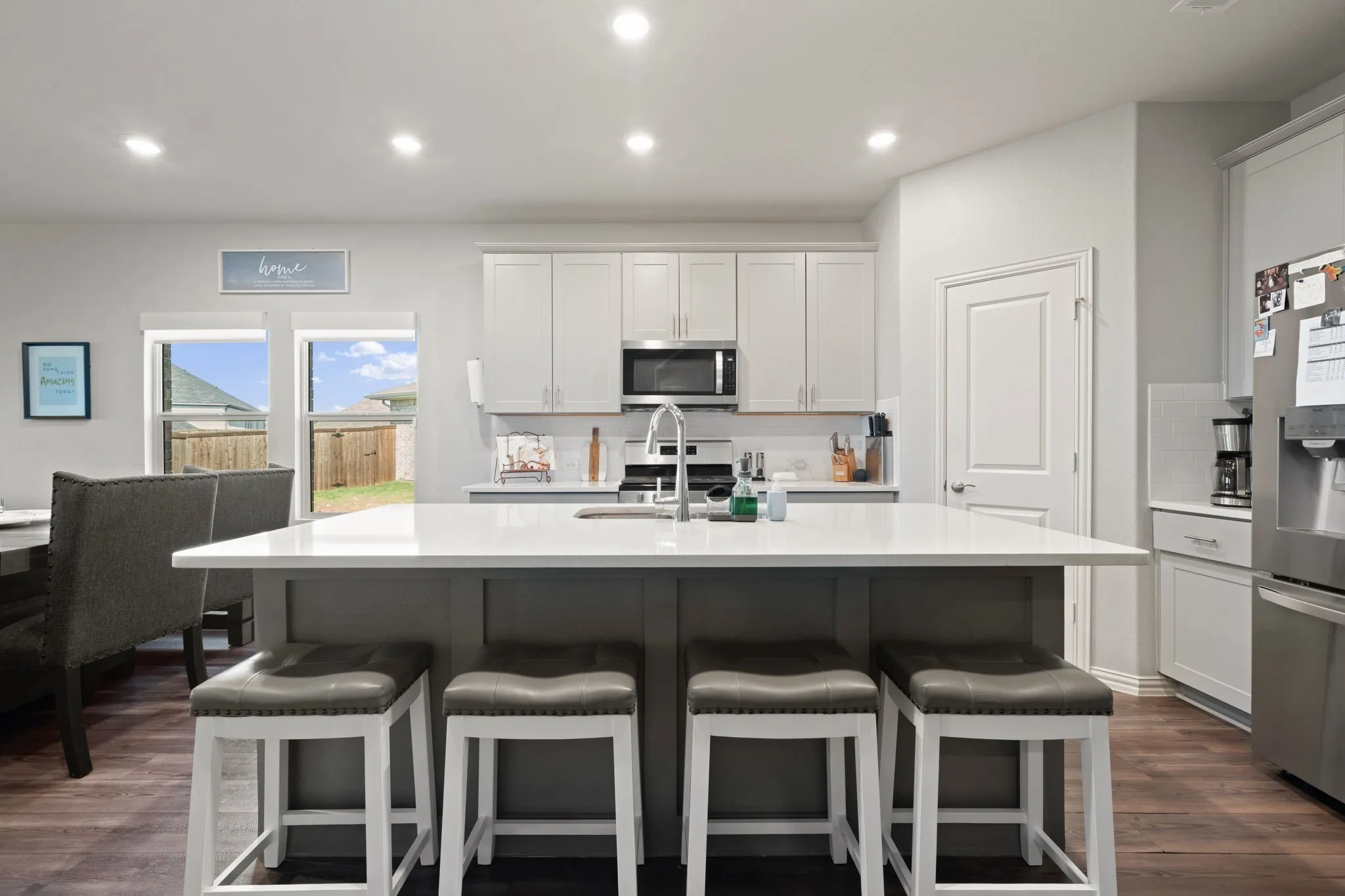 Single Family Residence For Rent in Rockwall County , 7175 Rolling Waters Way, Royse City, Texas 75189, 4 Bedroom, 3 Bathroom, 2 Garage spaces, 2,405 Sqft, built in 2022, mls#21363184, Real Estate Agent in Royse City, Homes For Rent in Rockwall county, Homes For Rent in Royse City, Realtor in Royse City Texas, Real Estate Brokerage Independent Realty Texas, Luminita Cordes Realtor