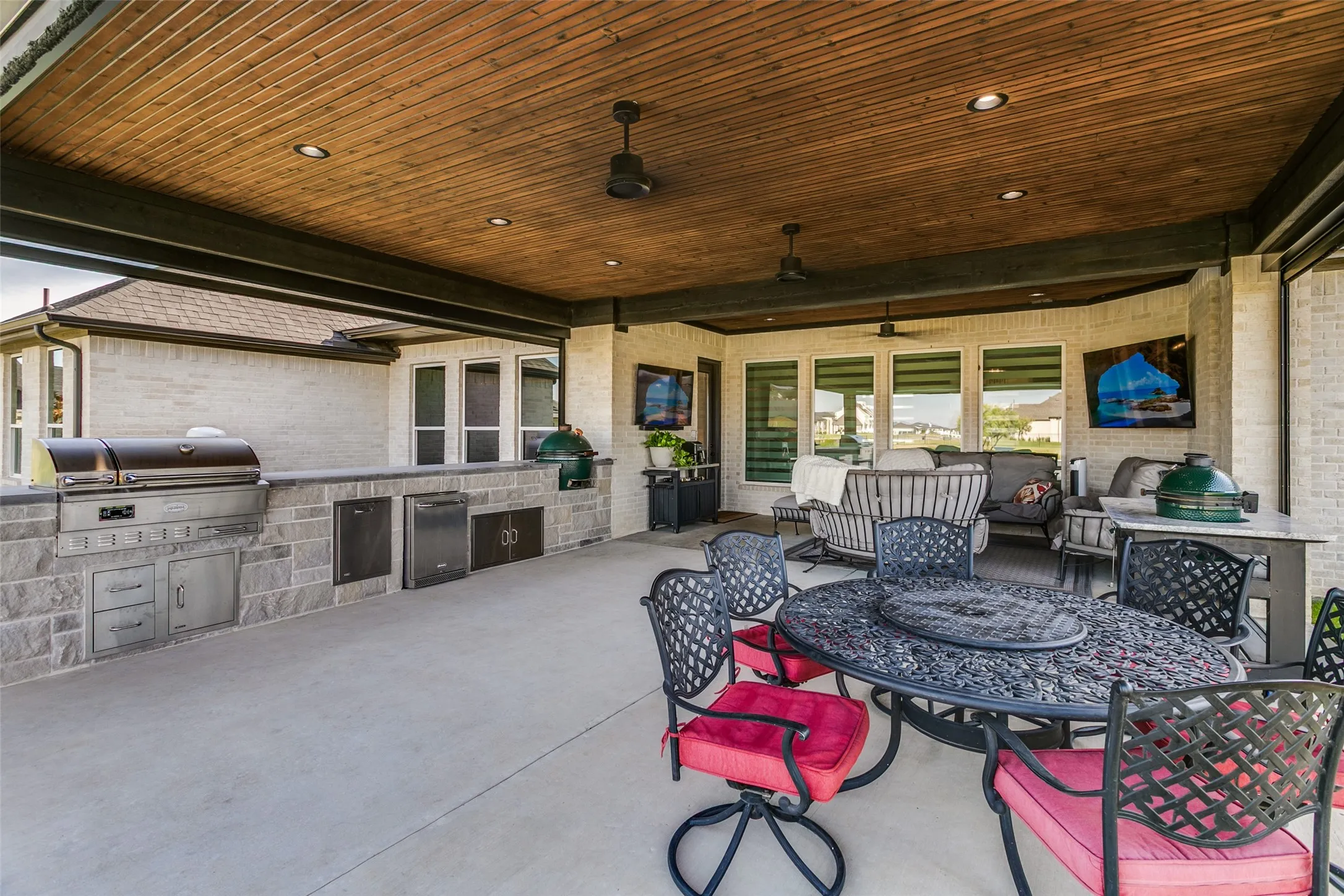 Single Family Residence For Sale in Tarrant County , 12000 Bella Vino Drive, Fort Worth, Texas 76126, 4 Bedroom, 4 Bathroom, 3 Garage spaces, 3,204 Sqft, built in 2022, mls#21357403, Real Estate Agent in Fort Worth, Homes For Sale in Tarrant county, Homes For Sale in Fort Worth, Realtor in Fort Worth Texas, Real Estate Brokerage Independent Realty Texas, Luminita Cordes Realtor