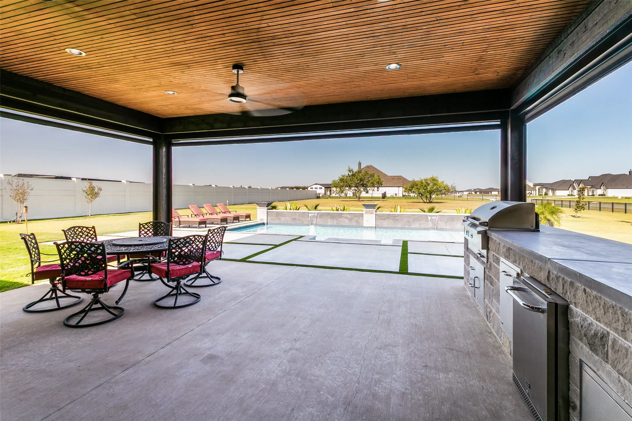 Single Family Residence For Sale in Tarrant County , 12000 Bella Vino Drive, Fort Worth, Texas 76126, 4 Bedroom, 4 Bathroom, 3 Garage spaces, 3,204 Sqft, built in 2022, mls#21357403, Real Estate Agent in Fort Worth, Homes For Sale in Tarrant county, Homes For Sale in Fort Worth, Realtor in Fort Worth Texas, Real Estate Brokerage Independent Realty Texas, Luminita Cordes Realtor