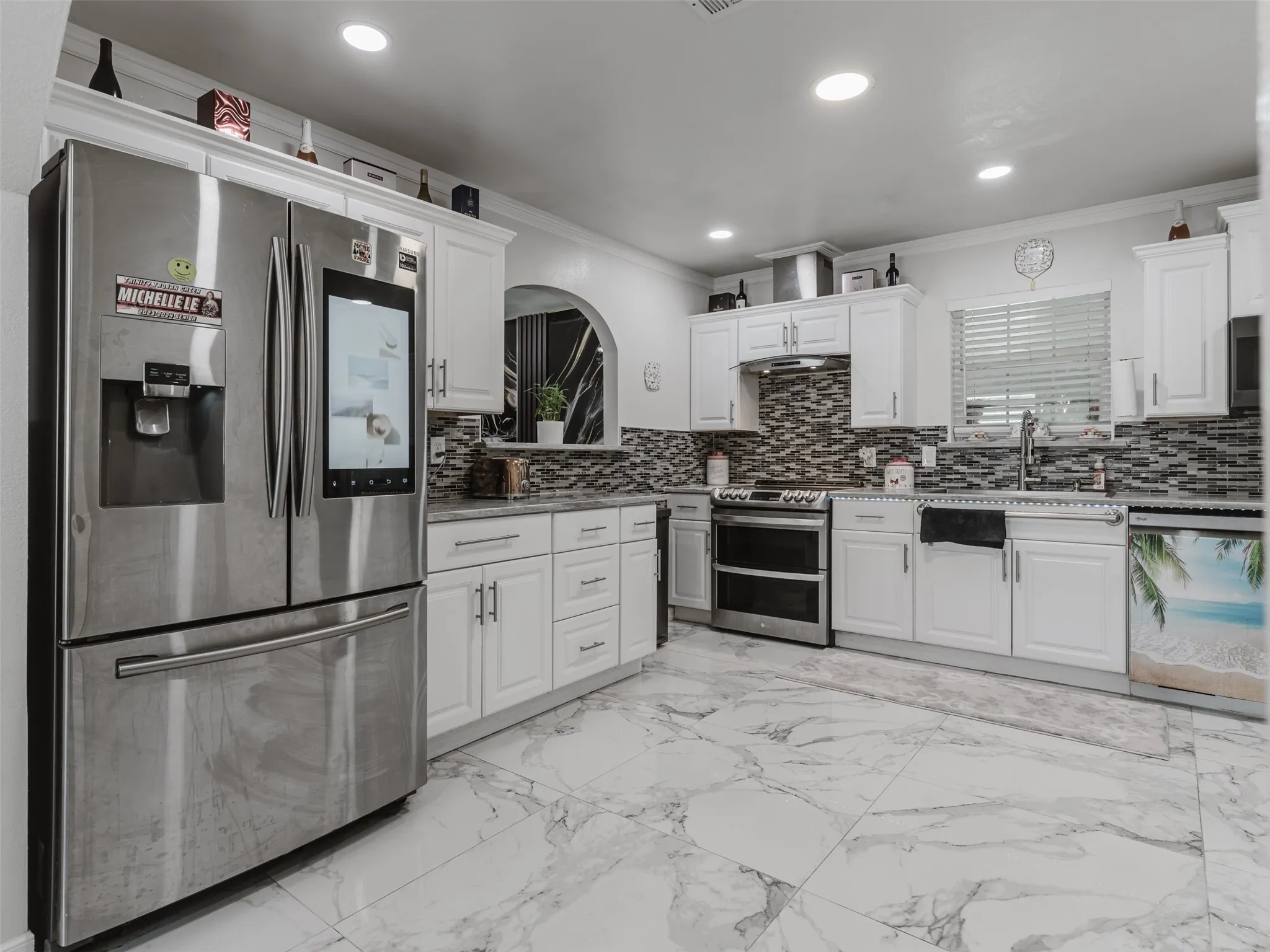 Single Family Residence For Sale in Tarrant County , 500 Oakwood Drive, Euless, Texas 76040, 4 Bedroom, 2 Bathroom, Garage spaces, 2,352 Sqft, built in 1961, mls#21363746, Real Estate Agent in Euless, Homes For Sale in Tarrant county, Homes For Sale in Euless, Realtor in Euless Texas, Real Estate Brokerage Independent Realty Texas, Luminita Cordes Realtor