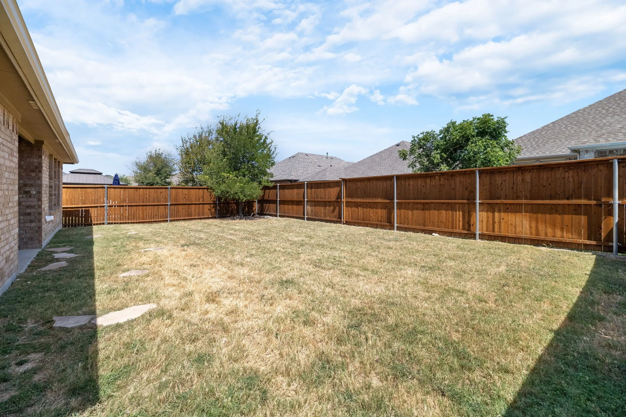 Single Family Residence For Sale in Collin County , 1024 Berry Street, Celina, Texas 75009, 3 Bedroom, 2 Bathroom, 2 Garage spaces, 2,187 Sqft, built in 2019, mls#21361809, Real Estate Agent in Celina, Homes For Sale in Collin county, Homes For Sale in Celina, Realtor in Celina Texas, Real Estate Brokerage Independent Realty Texas, Luminita Cordes Realtor