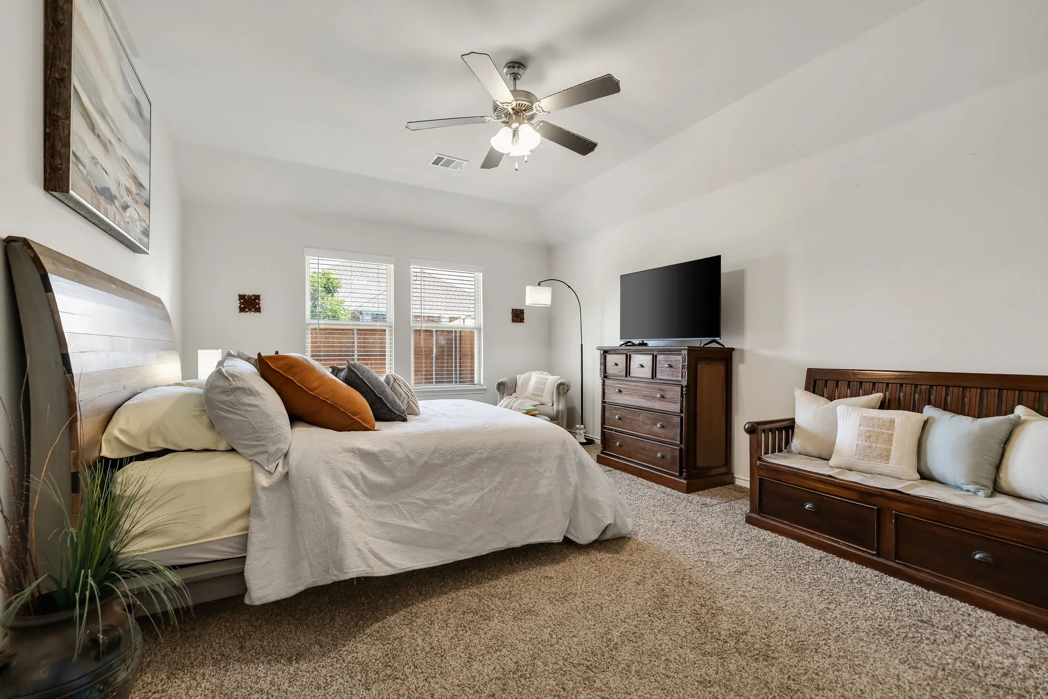 Single Family Residence For Sale in Collin County , 1024 Berry Street, Celina, Texas 75009, 3 Bedroom, 2 Bathroom, 2 Garage spaces, 2,187 Sqft, built in 2019, mls#21361809, Real Estate Agent in Celina, Homes For Sale in Collin county, Homes For Sale in Celina, Realtor in Celina Texas, Real Estate Brokerage Independent Realty Texas, Luminita Cordes Realtor