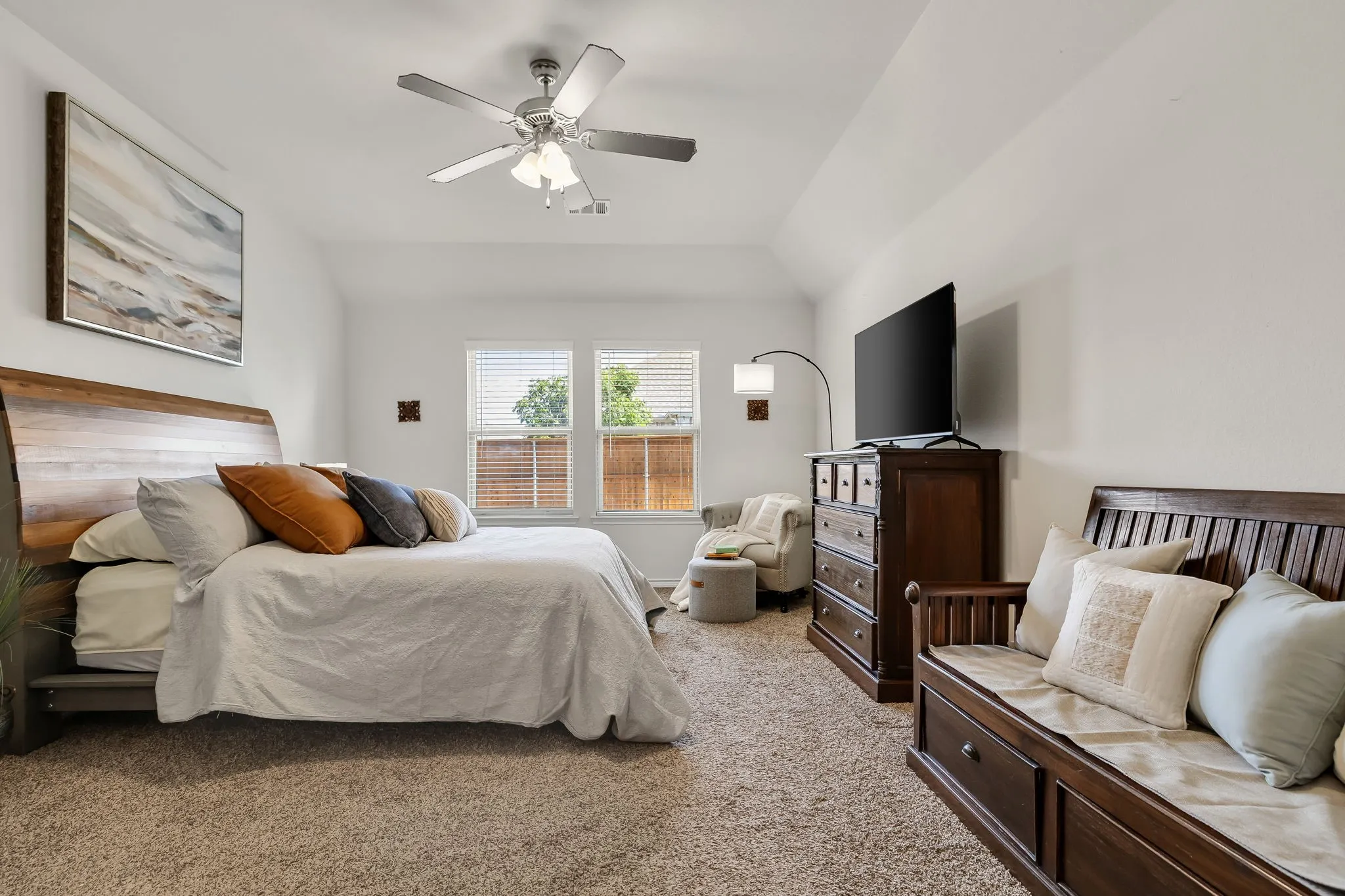Single Family Residence For Sale in Collin County , 1024 Berry Street, Celina, Texas 75009, 3 Bedroom, 2 Bathroom, 2 Garage spaces, 2,187 Sqft, built in 2019, mls#21361809, Real Estate Agent in Celina, Homes For Sale in Collin county, Homes For Sale in Celina, Realtor in Celina Texas, Real Estate Brokerage Independent Realty Texas, Luminita Cordes Realtor
