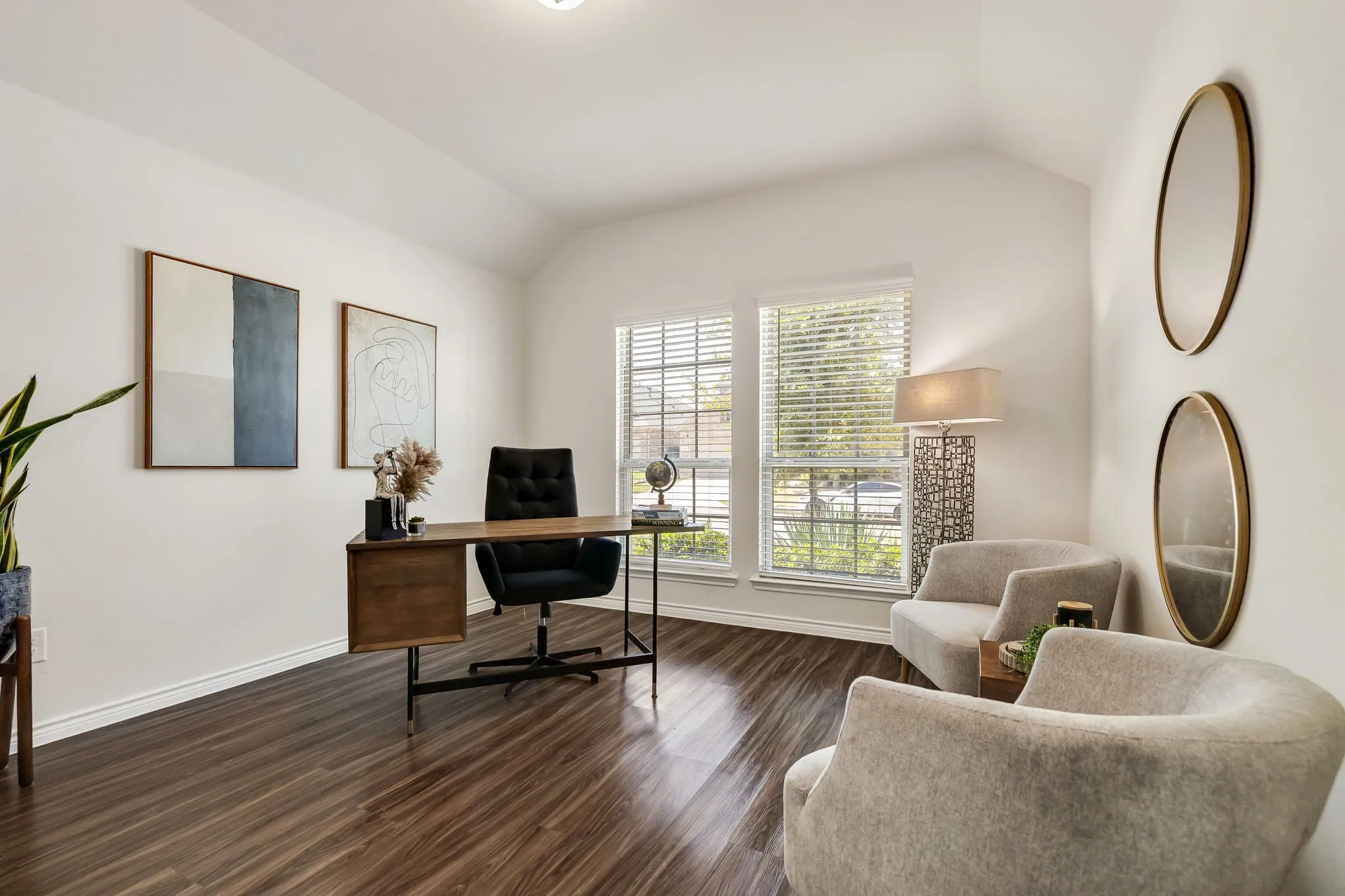 Single Family Residence For Sale in Collin County , 1024 Berry Street, Celina, Texas 75009, 3 Bedroom, 2 Bathroom, 2 Garage spaces, 2,187 Sqft, built in 2019, mls#21361809, Real Estate Agent in Celina, Homes For Sale in Collin county, Homes For Sale in Celina, Realtor in Celina Texas, Real Estate Brokerage Independent Realty Texas, Luminita Cordes Realtor
