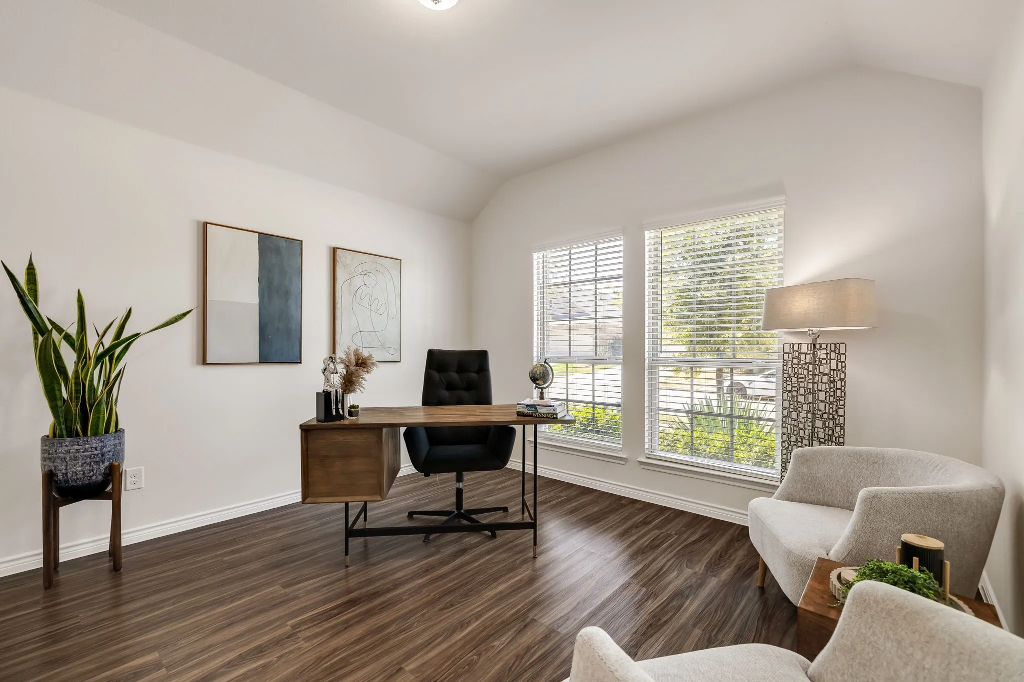 Single Family Residence For Sale in Collin County , 1024 Berry Street, Celina, Texas 75009, 3 Bedroom, 2 Bathroom, 2 Garage spaces, 2,187 Sqft, built in 2019, mls#21361809, Real Estate Agent in Celina, Homes For Sale in Collin county, Homes For Sale in Celina, Realtor in Celina Texas, Real Estate Brokerage Independent Realty Texas, Luminita Cordes Realtor