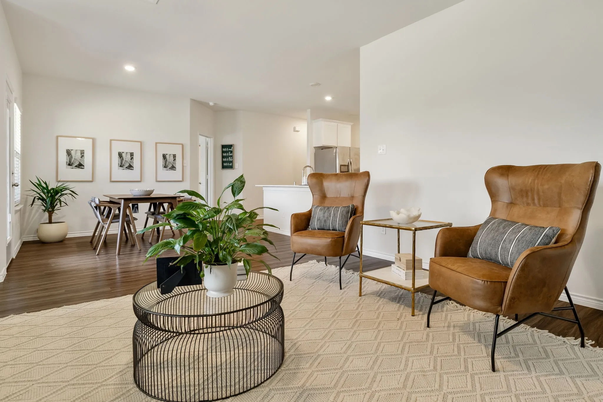 Single Family Residence For Sale in Collin County , 1024 Berry Street, Celina, Texas 75009, 3 Bedroom, 2 Bathroom, 2 Garage spaces, 2,187 Sqft, built in 2019, mls#21361809, Real Estate Agent in Celina, Homes For Sale in Collin county, Homes For Sale in Celina, Realtor in Celina Texas, Real Estate Brokerage Independent Realty Texas, Luminita Cordes Realtor