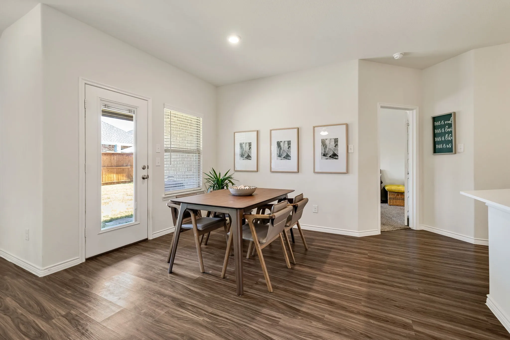 Single Family Residence For Sale in Collin County , 1024 Berry Street, Celina, Texas 75009, 3 Bedroom, 2 Bathroom, 2 Garage spaces, 2,187 Sqft, built in 2019, mls#21361809, Real Estate Agent in Celina, Homes For Sale in Collin county, Homes For Sale in Celina, Realtor in Celina Texas, Real Estate Brokerage Independent Realty Texas, Luminita Cordes Realtor